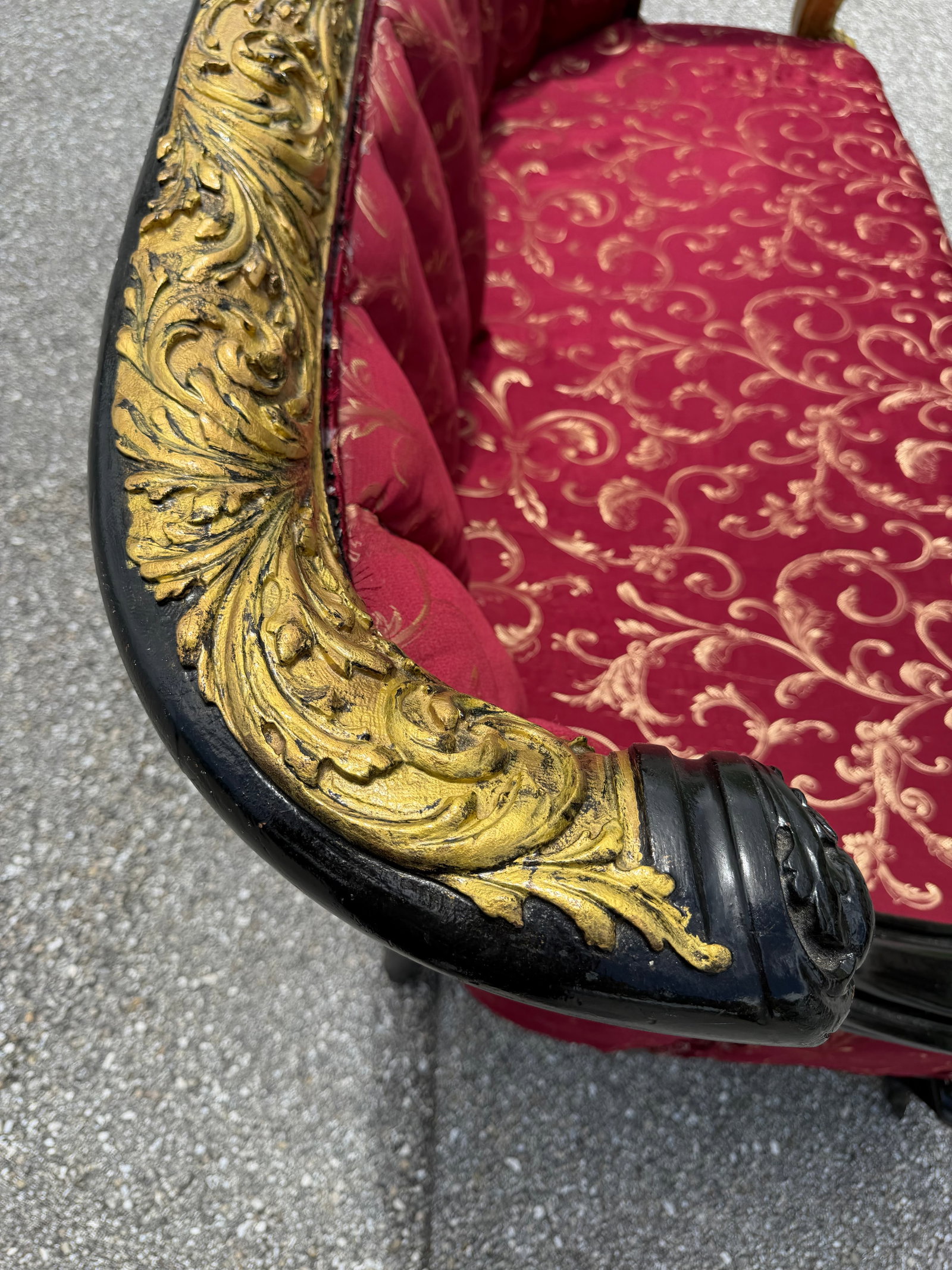 1930s Lovely Louis XVI Gold & Red Satin Walnut Victorian Sofa Settee - 5