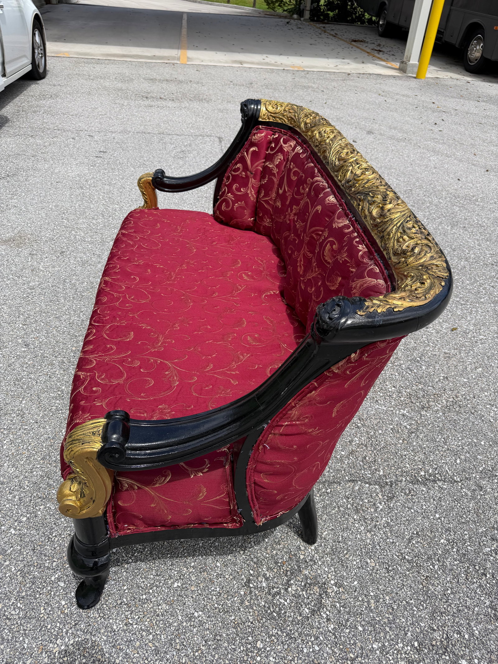 1930s Lovely Louis XVI Gold & Red Satin Walnut Victorian Sofa Settee - 7