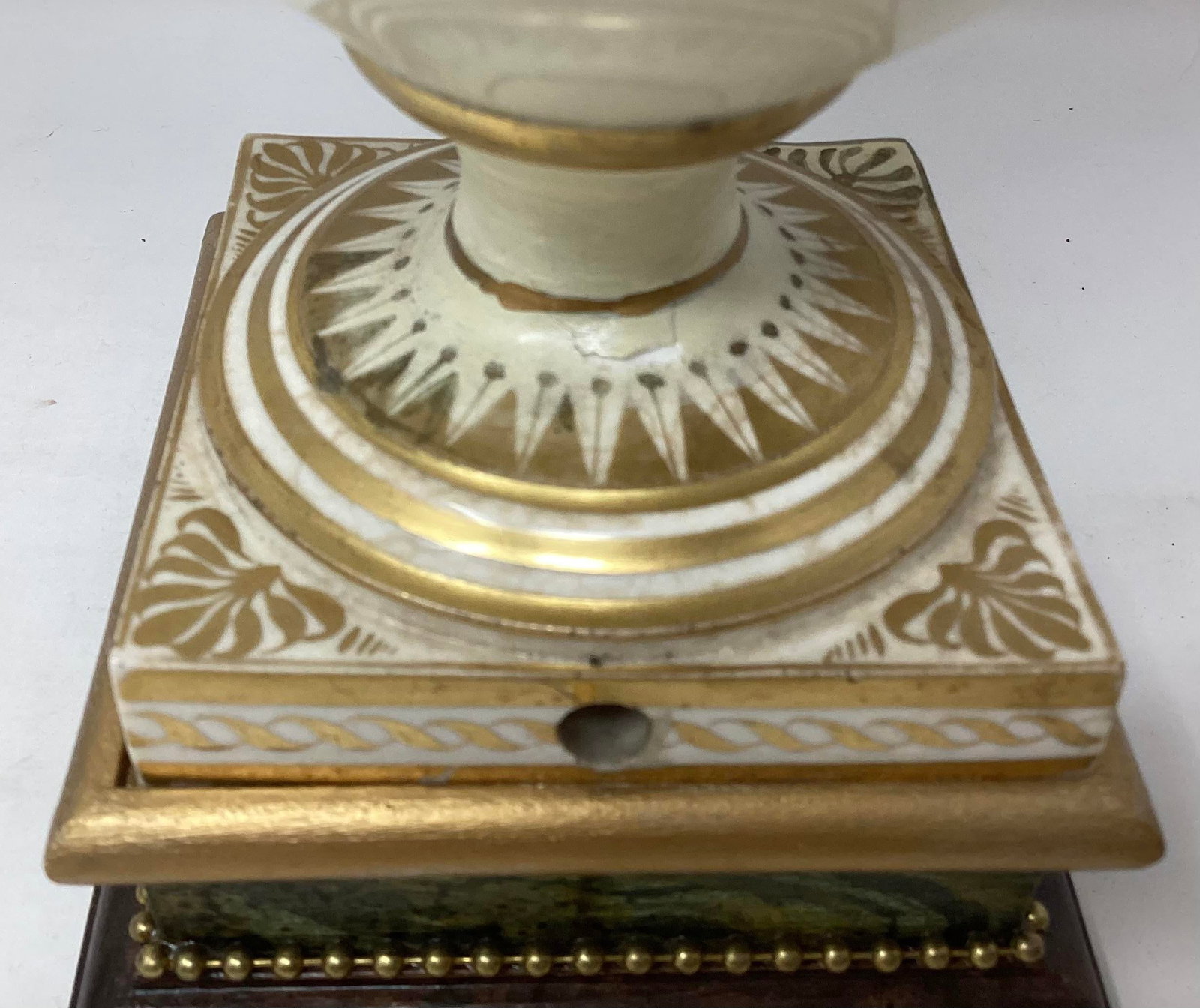 Antique Derby Porcelain Urn Made Into Lamp. - 4