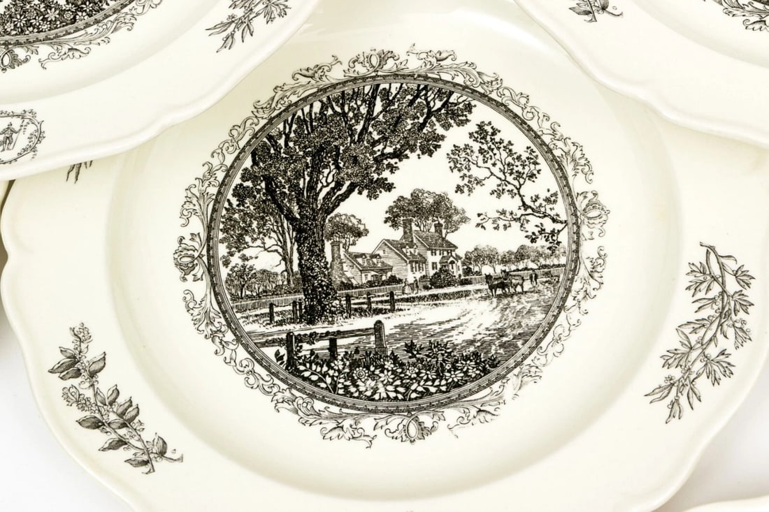 Mid 20th Century English Wedgwood Williamsburg Restoration Transferware Plates, Set of 12 - 6