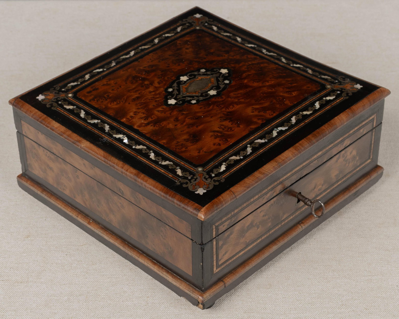 19th Century Napoleon III Marquetry Box, Mother of Pearl Inlay - 2