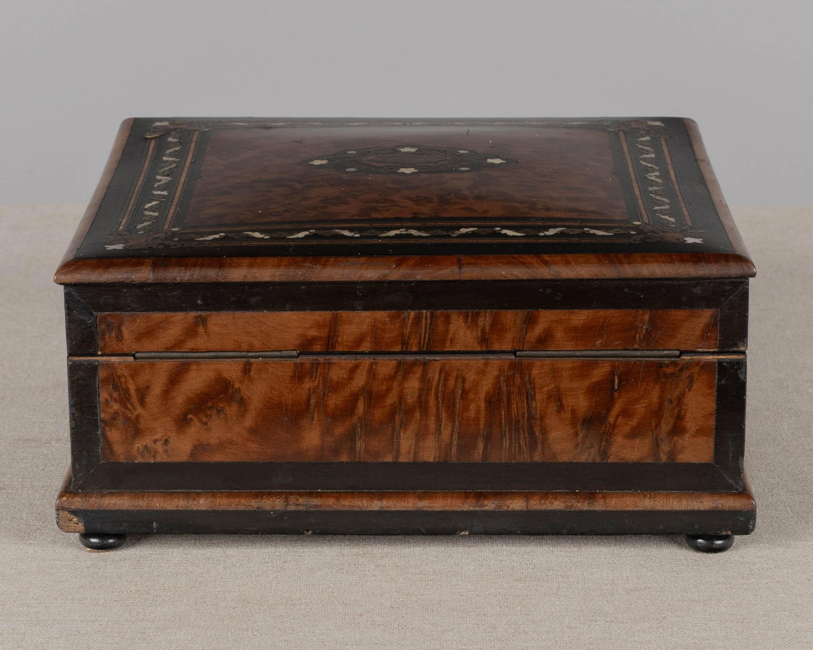 19th Century Napoleon III Marquetry Box, Mother of Pearl Inlay - 7