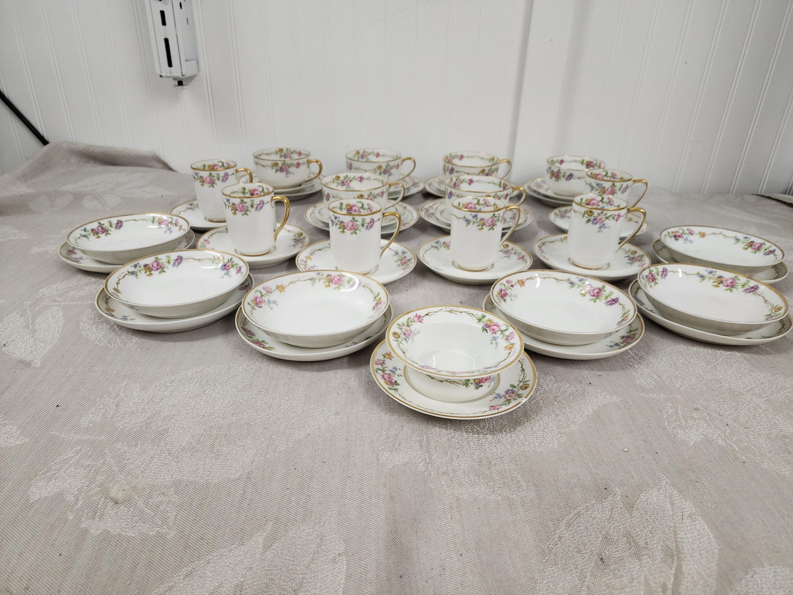 1950s Limoges Tea and Coffee Set. c.h. Field Haviland - 44 Pieces - 2