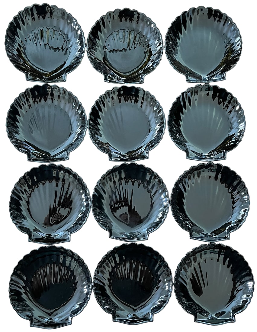 1960s Arcoroc France "Coquillage" Black Glass Shell Serving Set - 16 Pieces With Chip & Dip Platter - 6