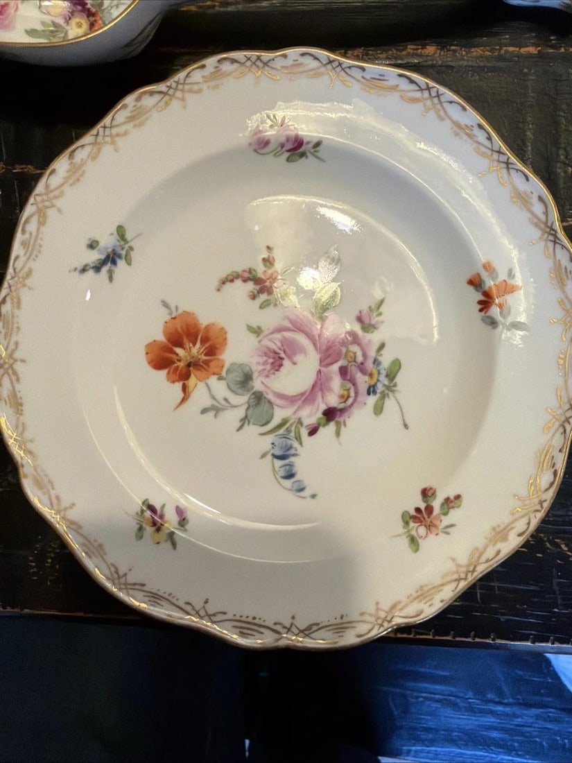 Late 19th Century Meissen MS220 7inch Plates (7) Plus Matching Gravy Boat - 9