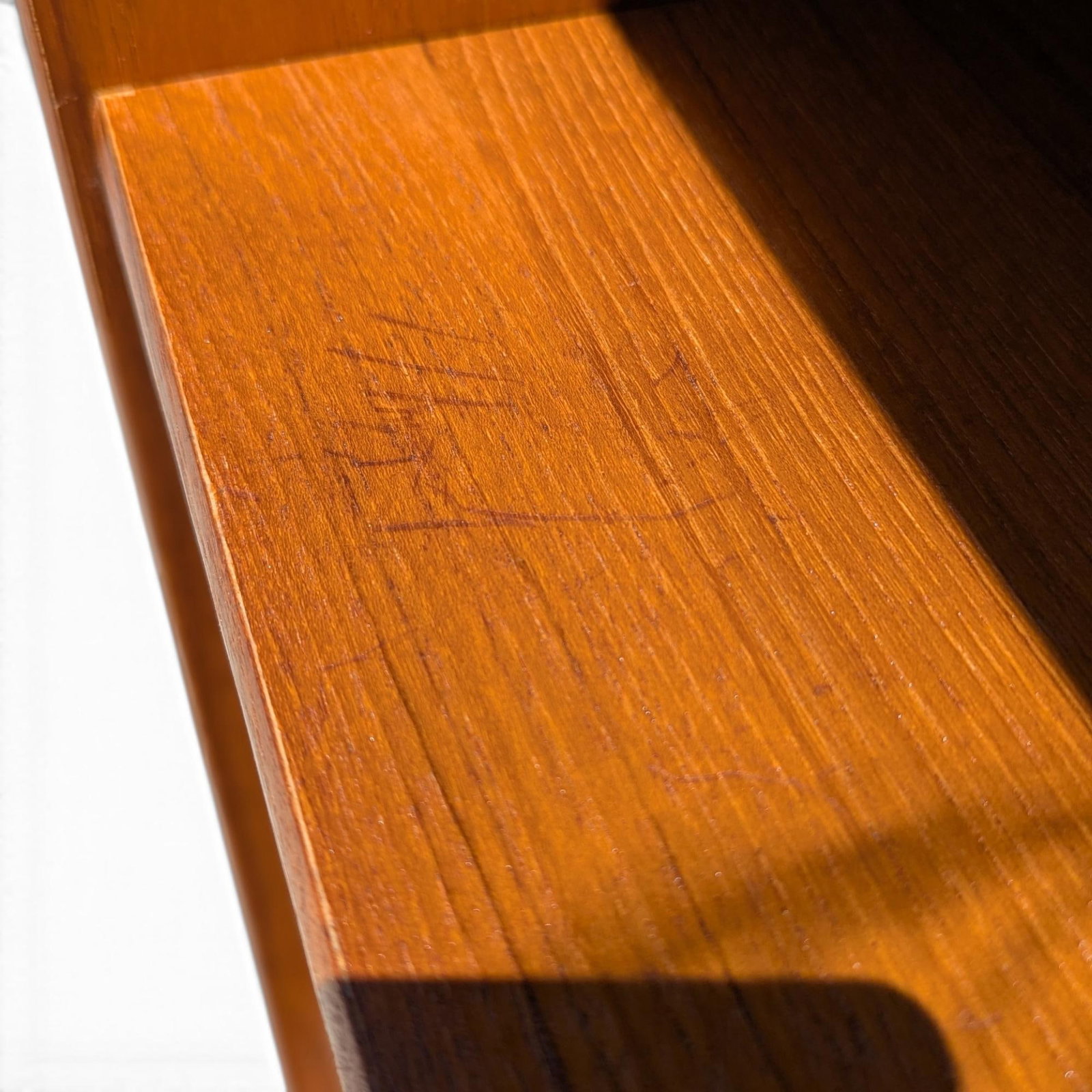 Petite Vintage Teak Bookcase, Danish Modern, 1970s - 6