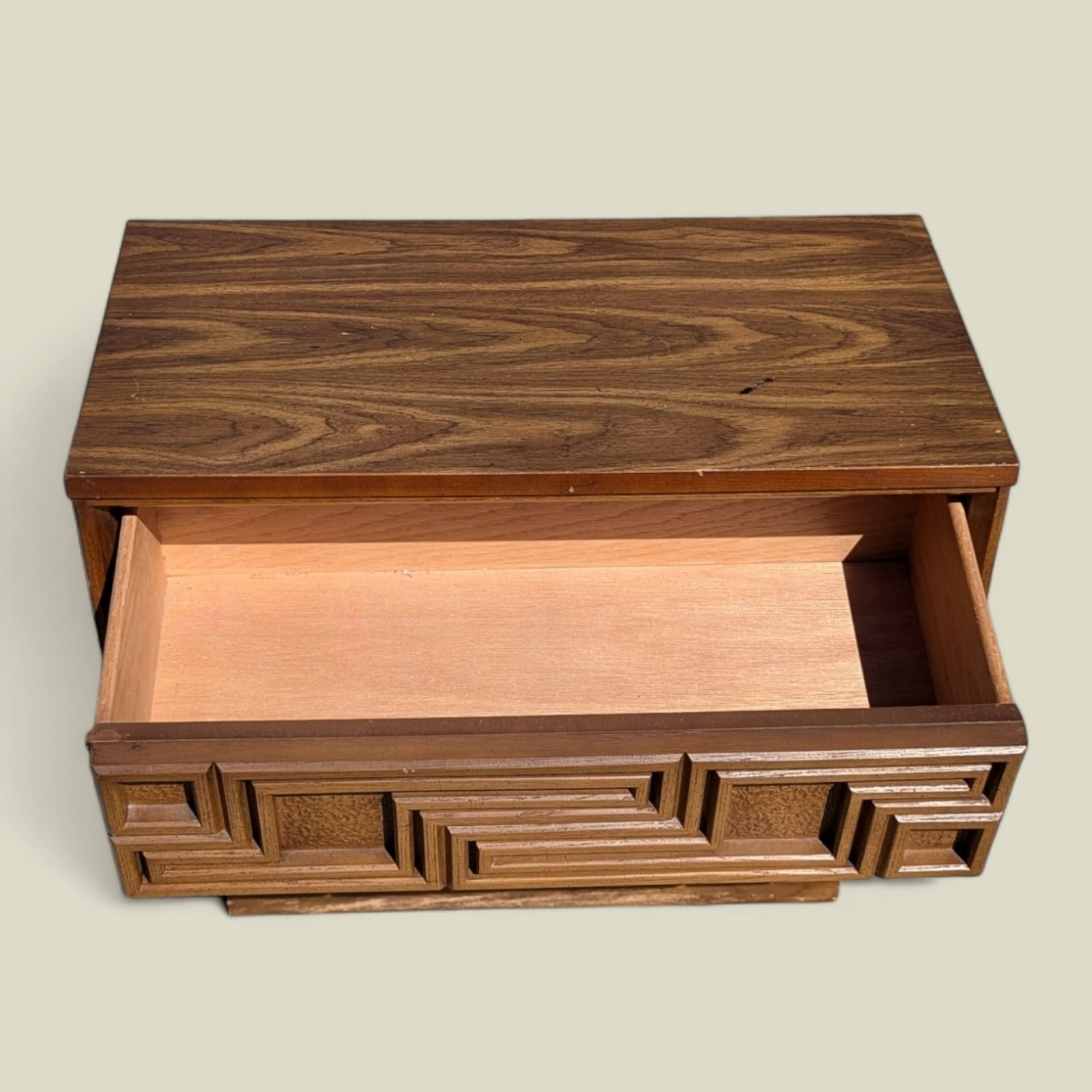 Bassett Mid-Century Carved Wood Two-Drawer Nightstand - 6