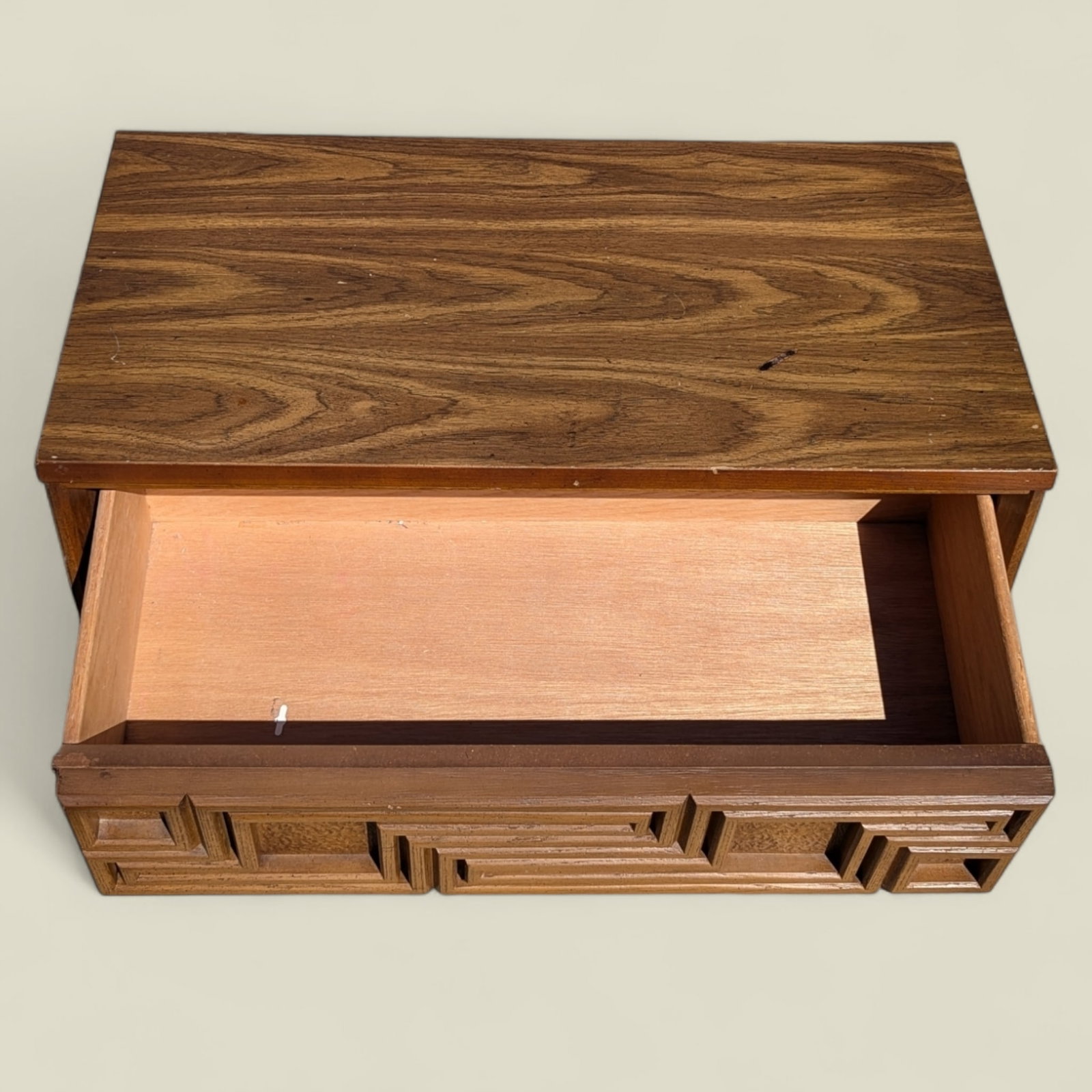 Bassett Mid-Century Carved Wood Two-Drawer Nightstand - 7