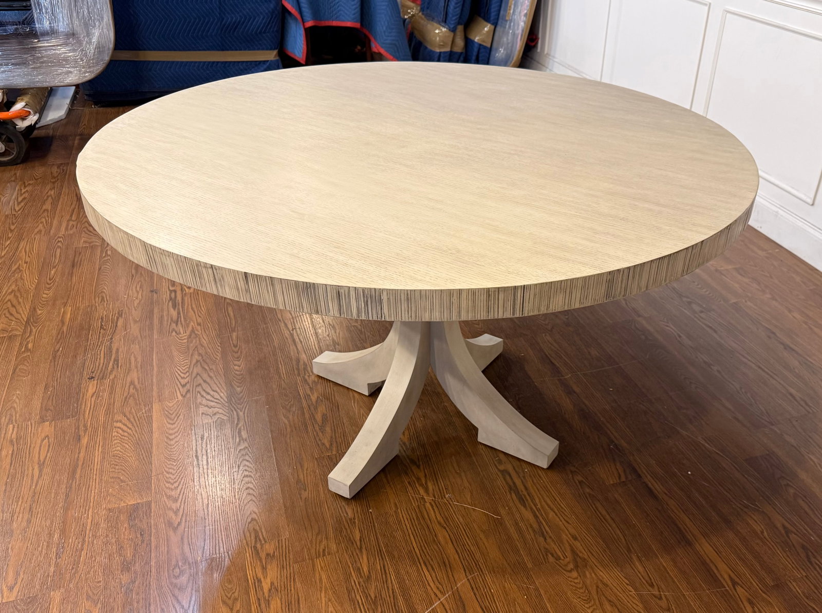 Century Casual Round Dining/Breakfast Table - 13