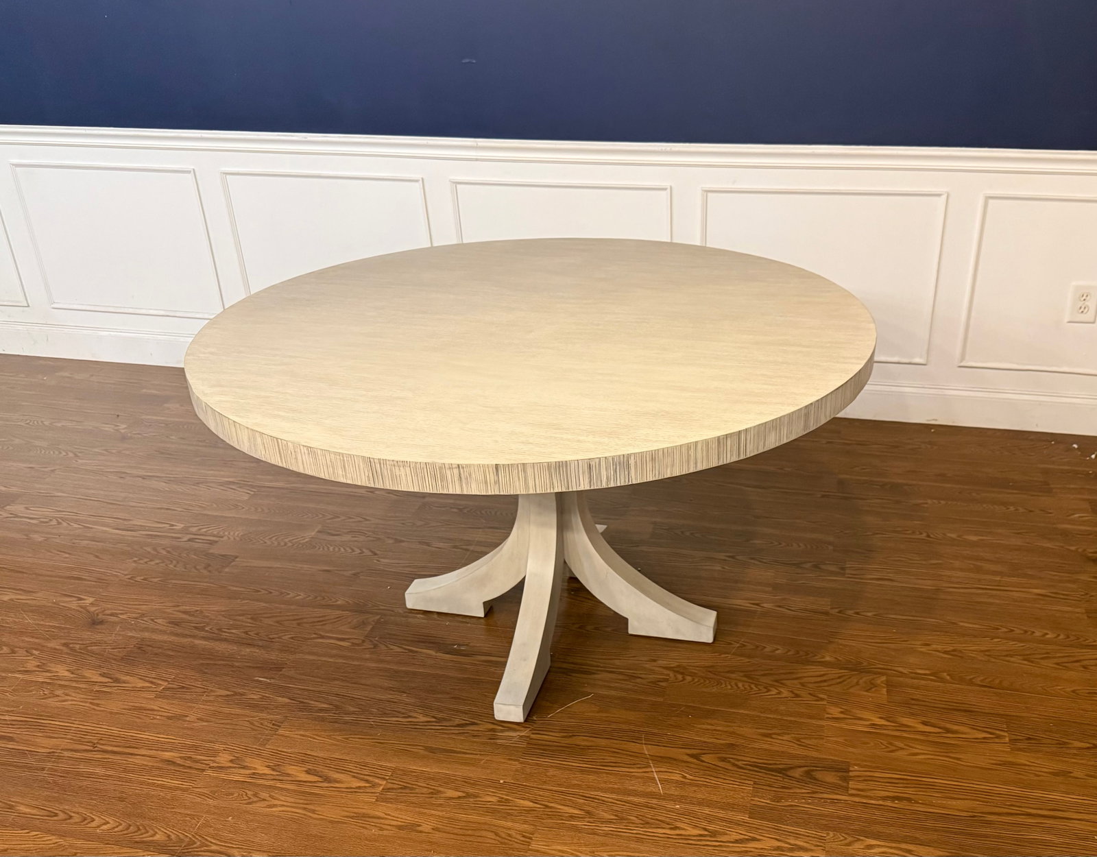 Century Casual Round Dining/Breakfast Table - 2