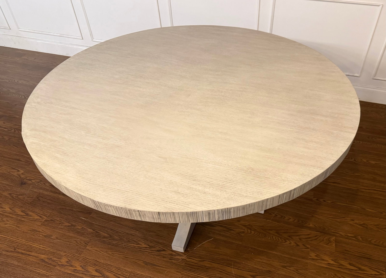 Century Casual Round Dining/Breakfast Table - 3