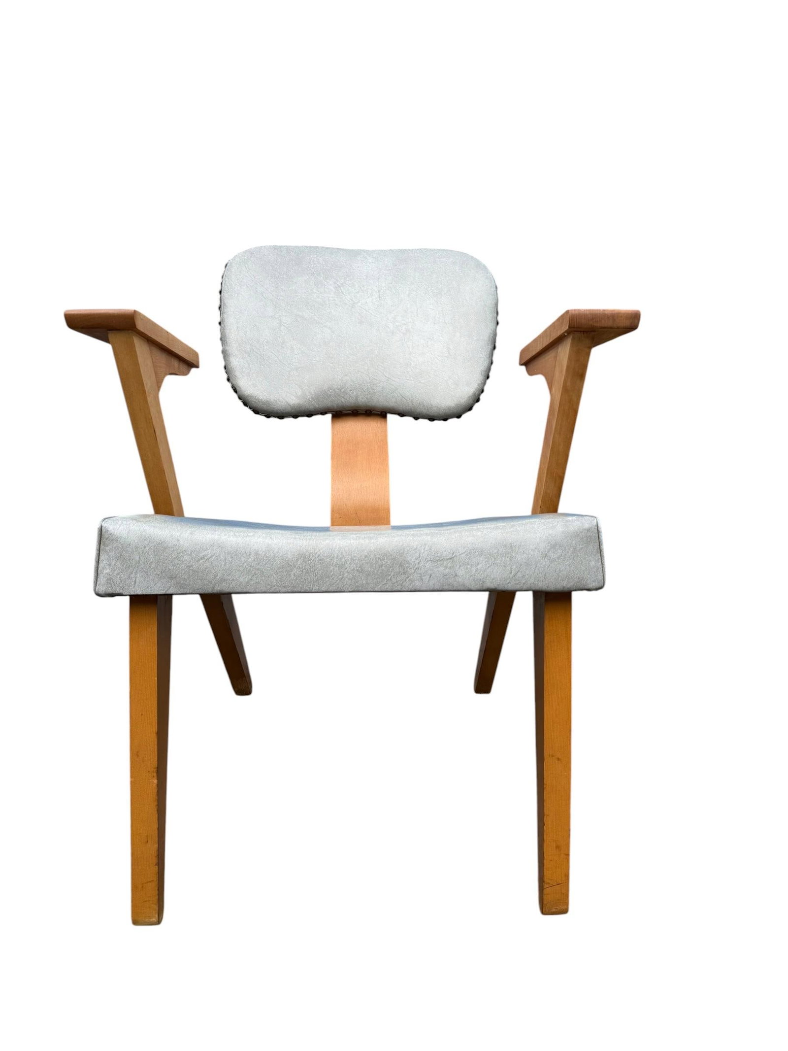 Pair of Mid-Century Modern Armchairs by Custom & Modern Upholstering Co., Gardner Ma, C. 1950 - 8