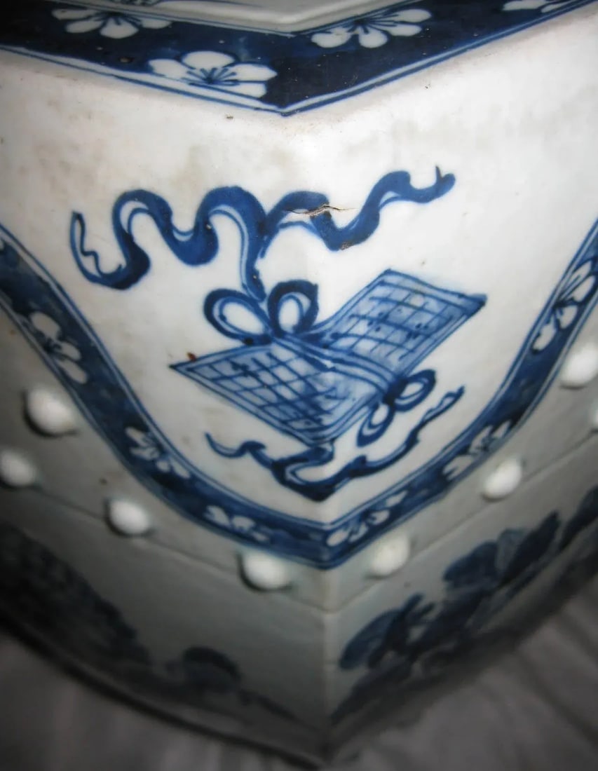 20th century Chinese Export Porcelain Garden Seat - 10