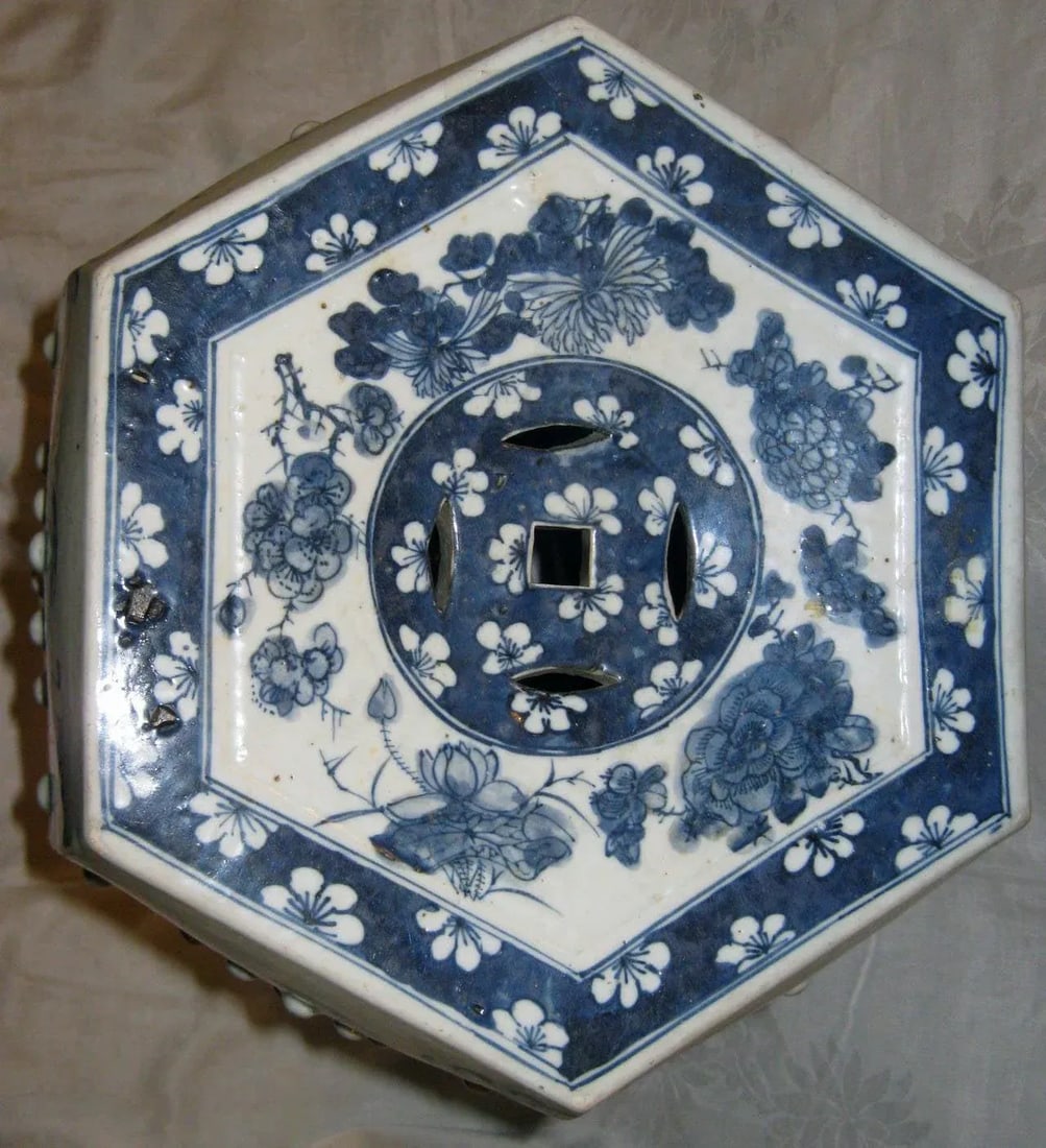 20th century Chinese Export Porcelain Garden Seat - 6
