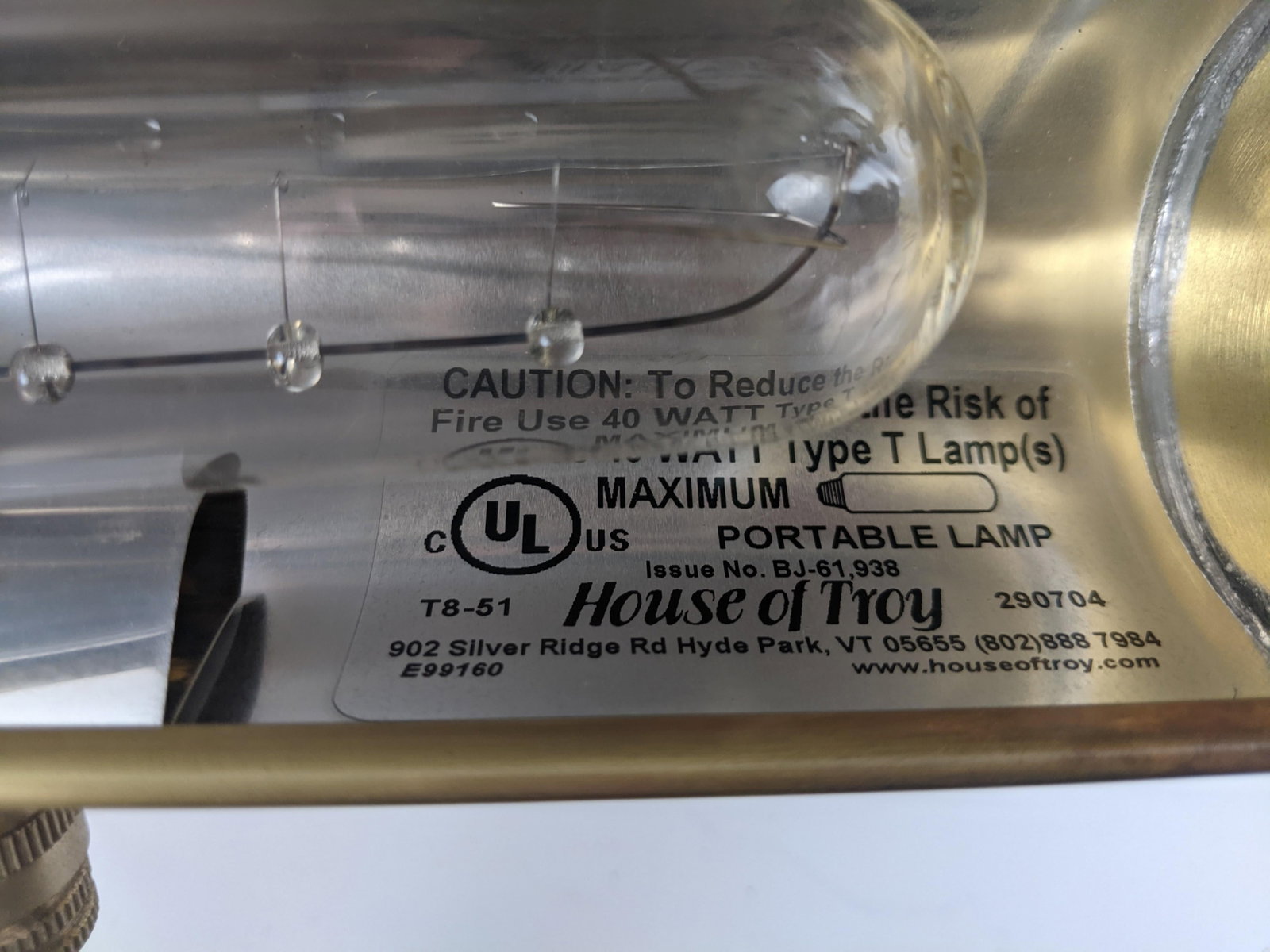 Late 20th Century House of Troy 8-Inch Adjustable Brass Picture Light - Quantity of 2 Available - 3