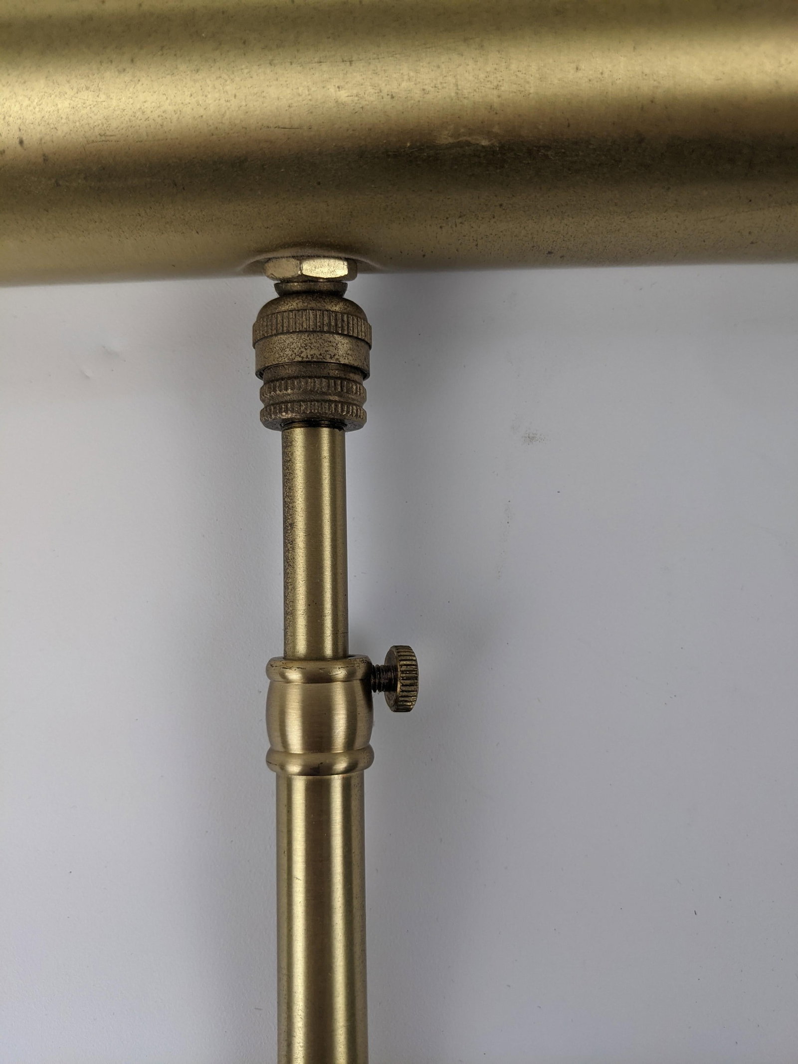 Late 20th Century House of Troy 8-Inch Adjustable Brass Picture Light - Quantity of 2 Available - 6