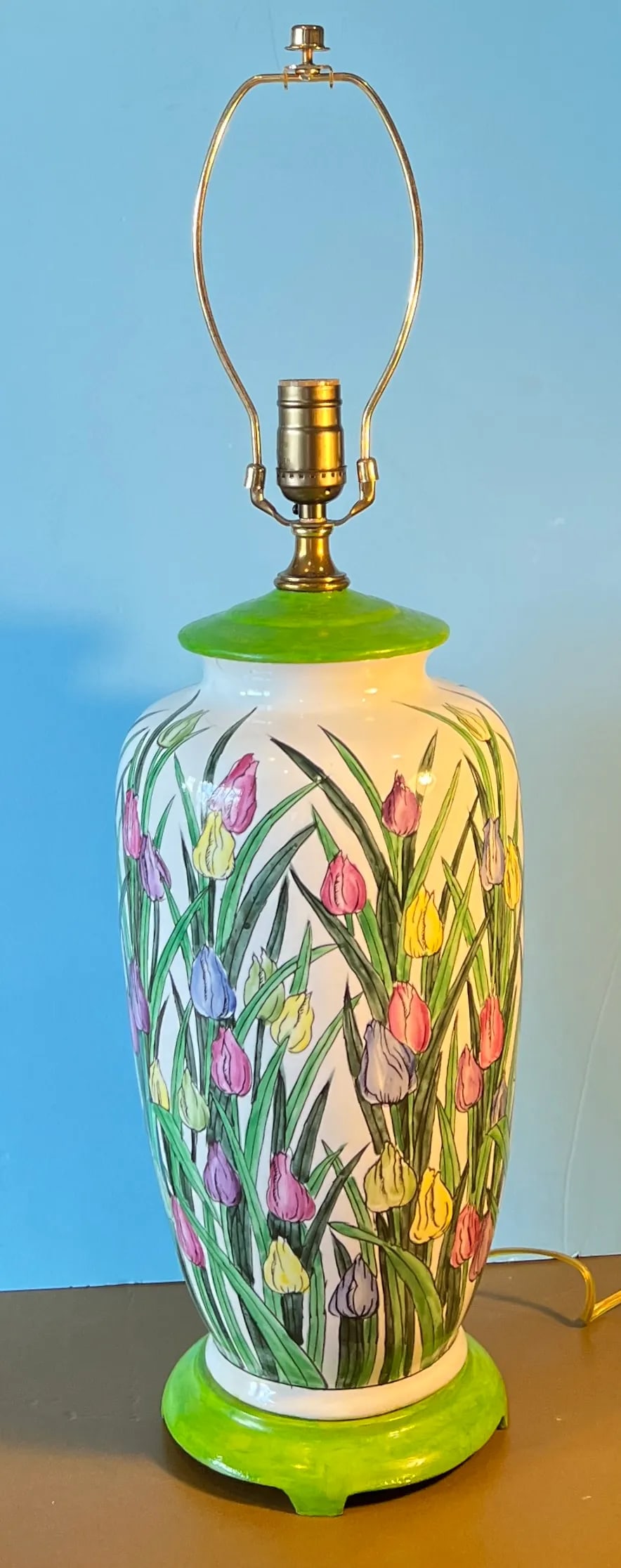 Porcelain Tulip Design Table Lamp - 3