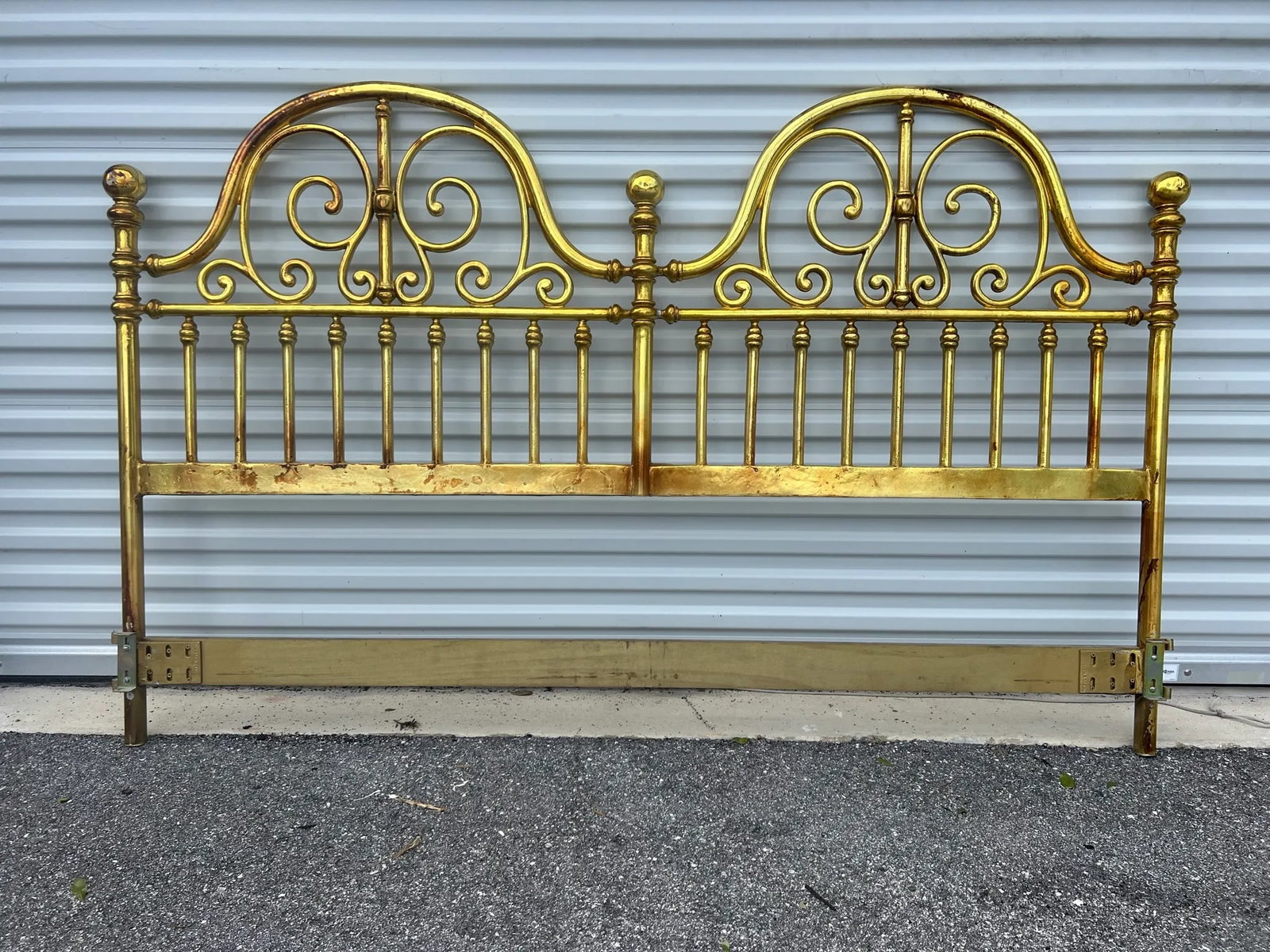 Drexel Metal Gold Leaf King Sized Headboard - 11