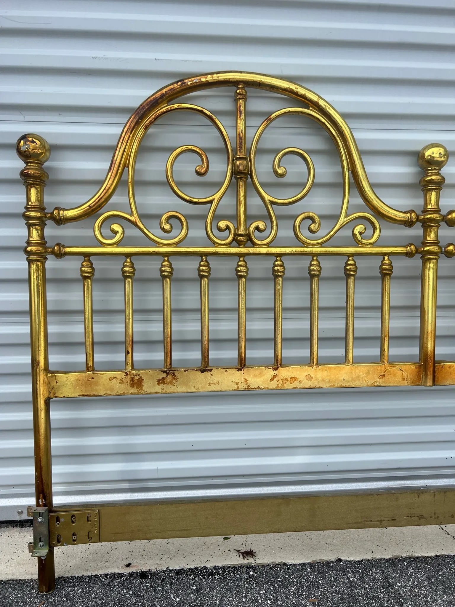 Drexel Metal Gold Leaf King Sized Headboard - 3