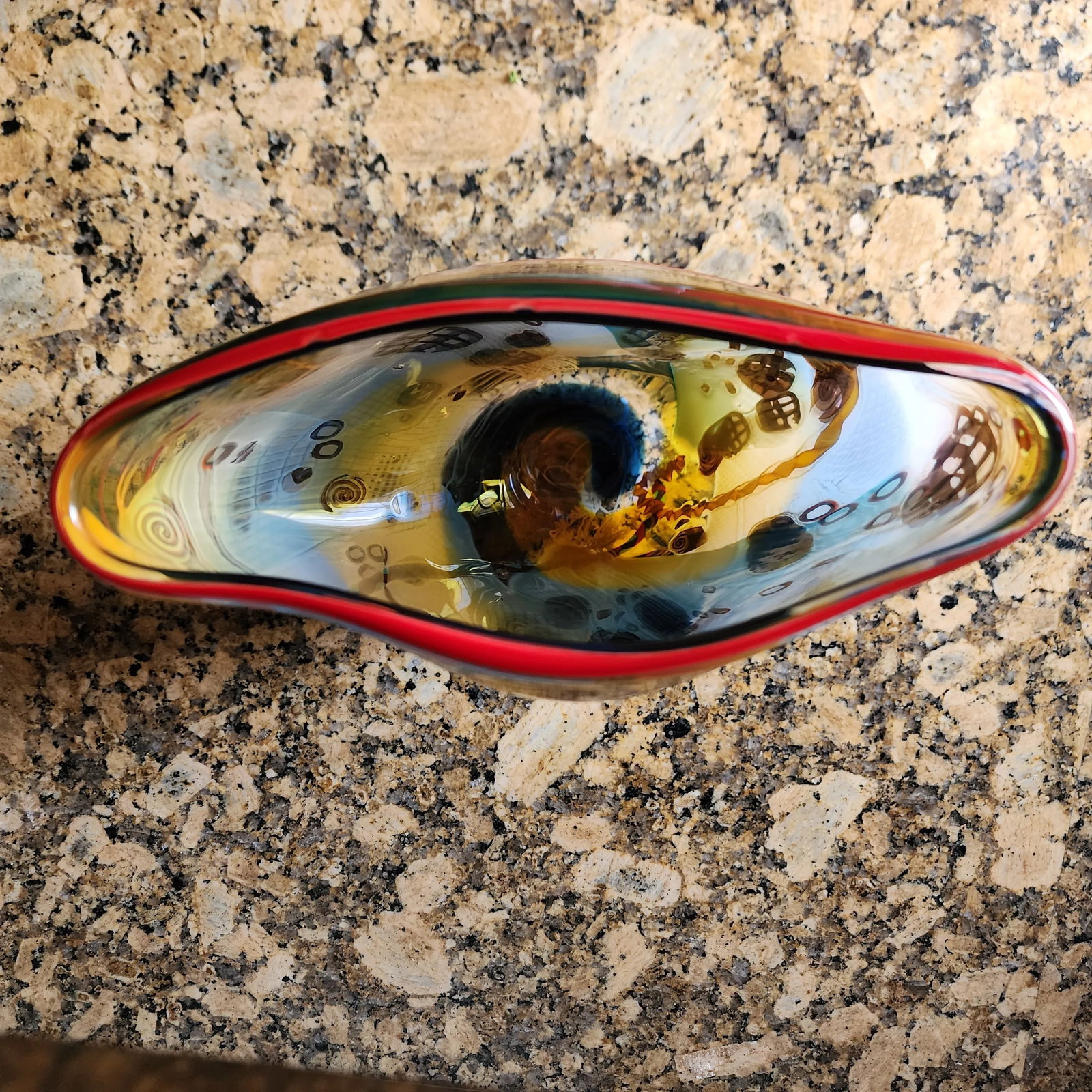 Late 20th Century Wes Hunting Signed Colorforms Art Glass Vase - 5