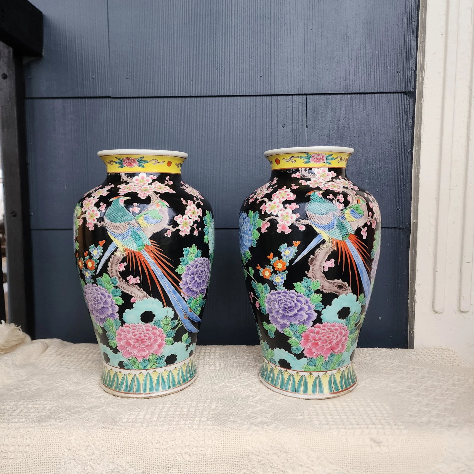 Pair of Large Mid-Century Japanese Famille Noire Vases - 6