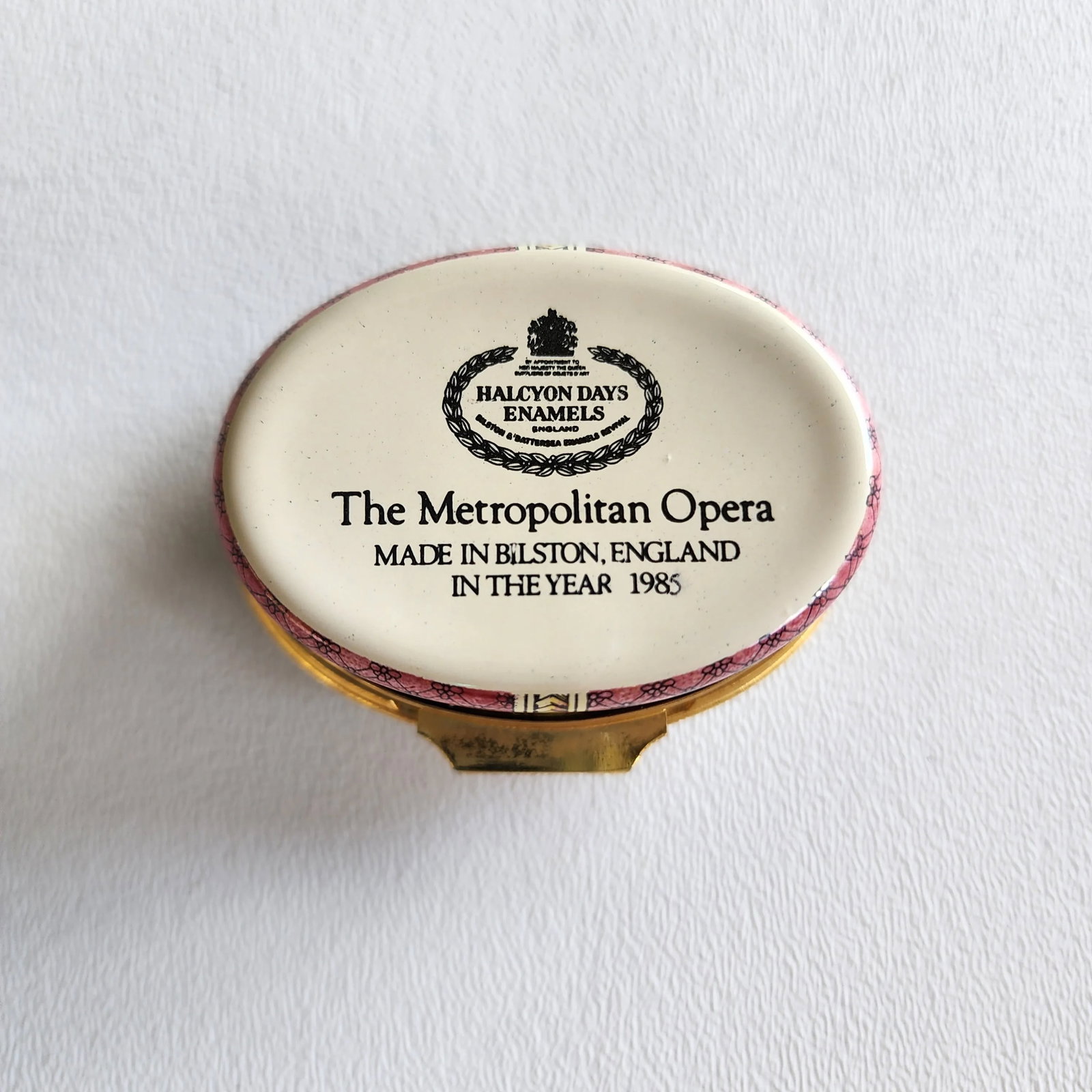 1984 Halcyon Days Enamel Collectible Box Celebrating Metropolitan Opera House - 5