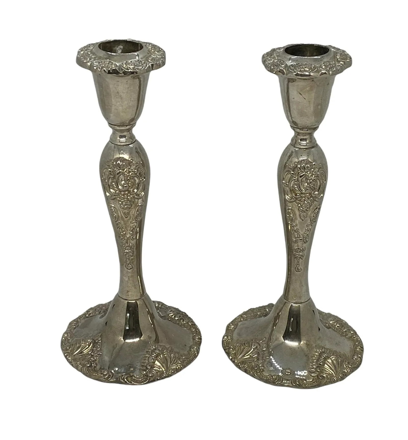 Mid 20th Century Godinger Silverplate Candlestick Holders With Baroque Grapevine Design - a Pair - 13