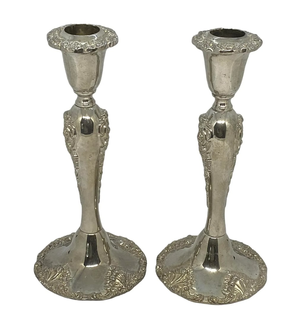 Mid 20th Century Godinger Silverplate Candlestick Holders With Baroque Grapevine Design - a Pair - 4