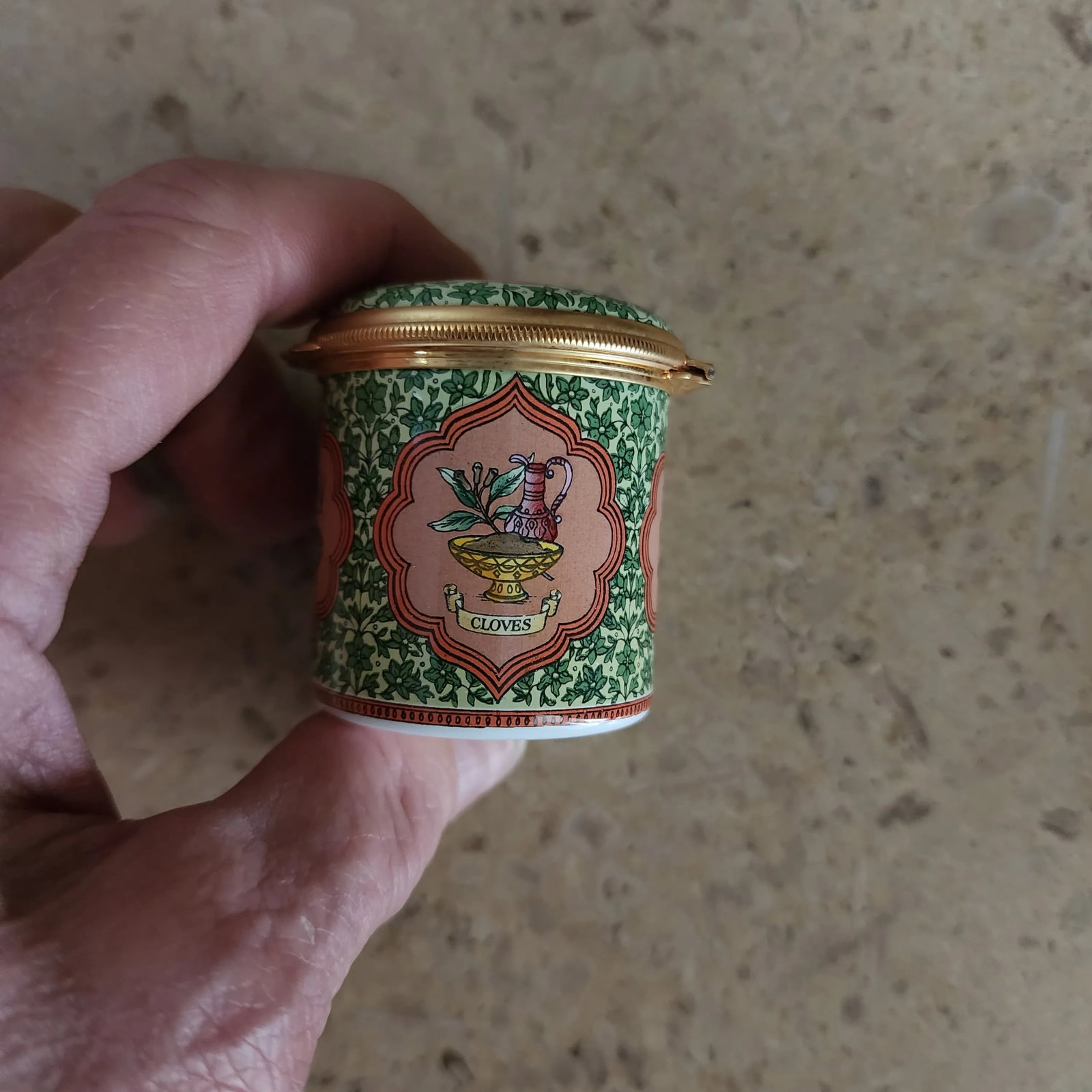 Variety Is the Spice of Life 1980's Enamel Box by Halcyon Days of England - 4