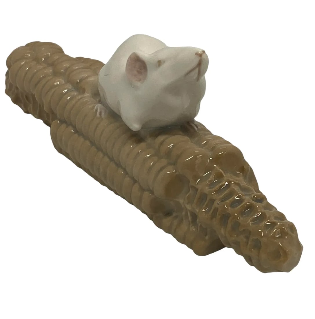 Mid 20th Century Royal Copenhagen Mouse on Corn Cob Porcelain Hand-Painted Figurine #512 - 12
