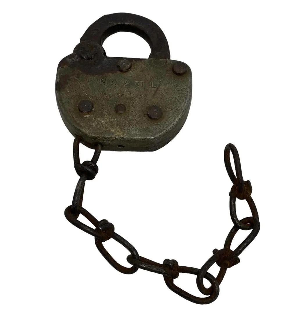 Late 19th Century Nashville, Chattanooga, and St. Louis Railway (NC&Stl) Cast Iron Heart Shaped "Old - 6