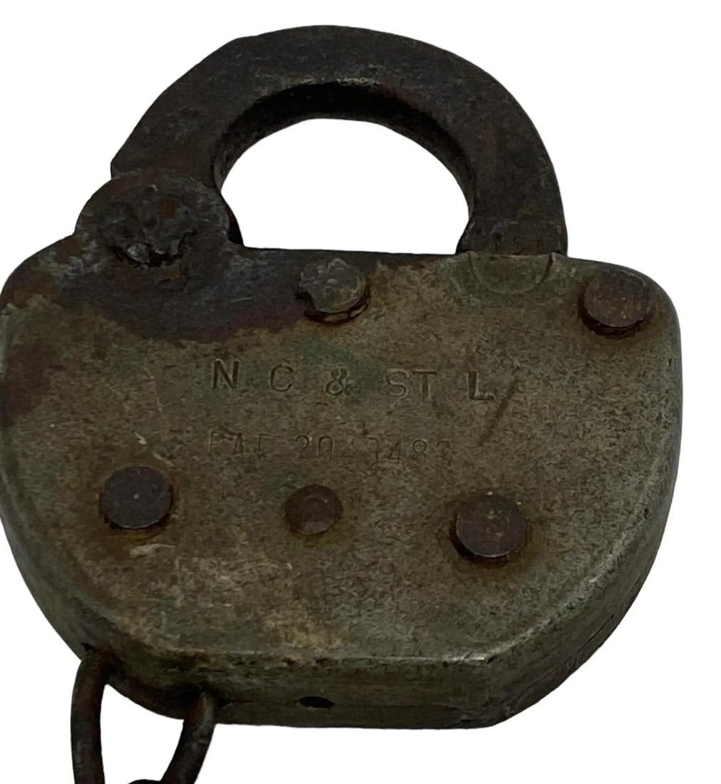 Late 19th Century Nashville, Chattanooga, and St. Louis Railway (NC&Stl) Cast Iron Heart Shaped "Old - 7