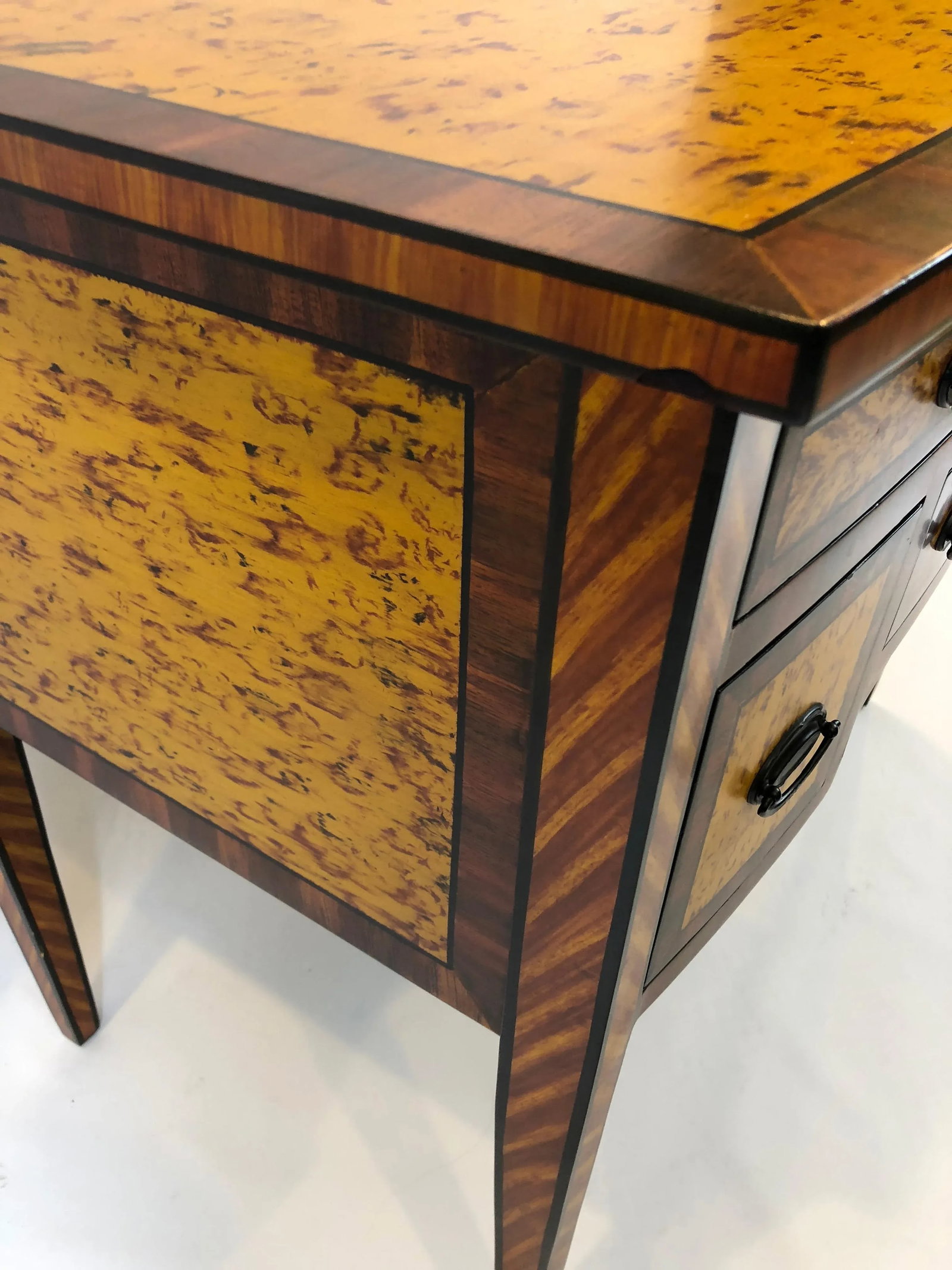 1980s Traditional Harden Furniture Painted Lowboy Chest - 5
