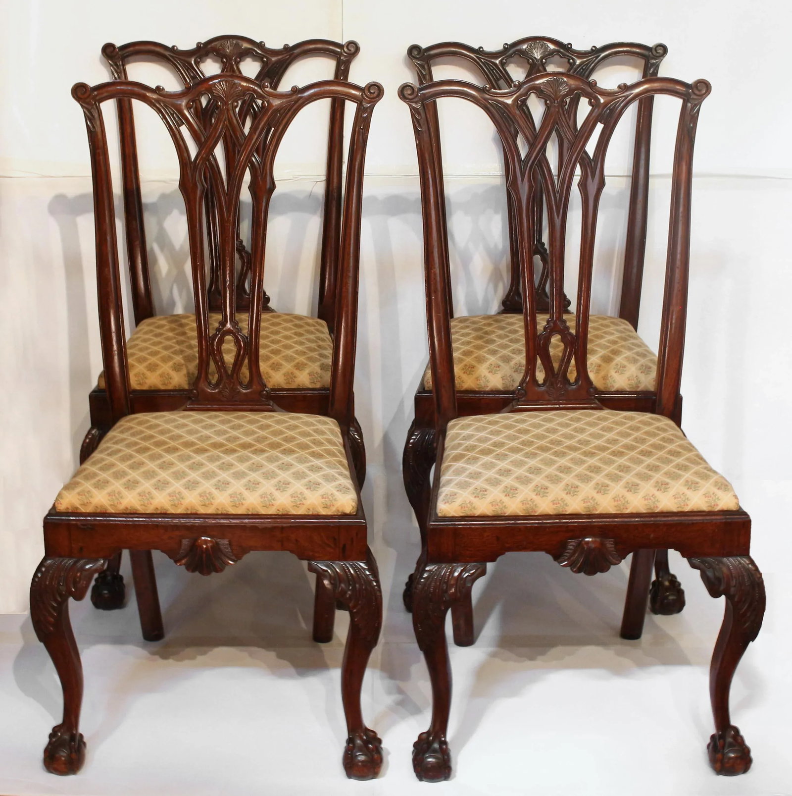 Set of 4 Colonial Revival Dining Chairs - 10