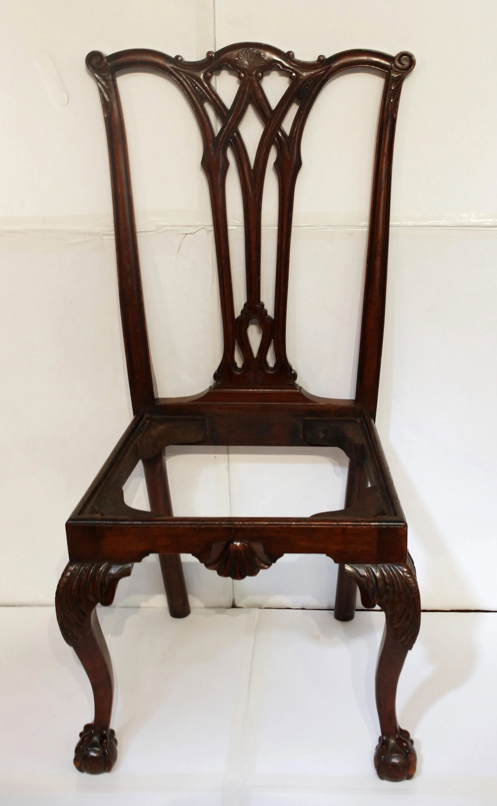 Set of 4 Colonial Revival Dining Chairs - 5