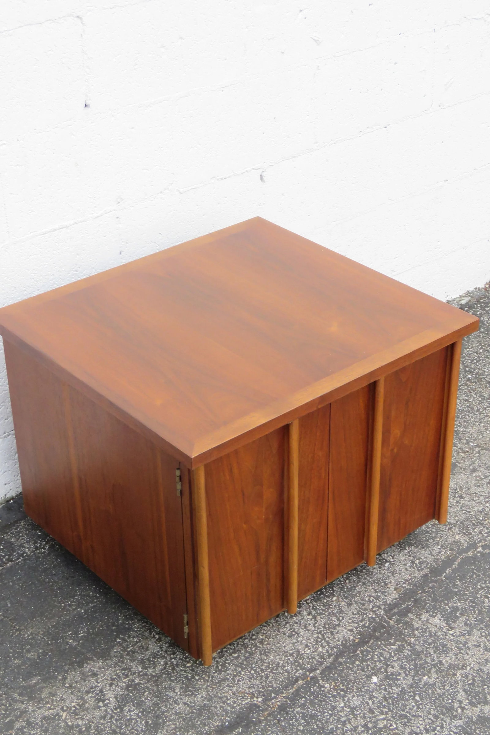 Lane Mid Century Modern Nightstand Side End Lamp Table Bar Commode - 10