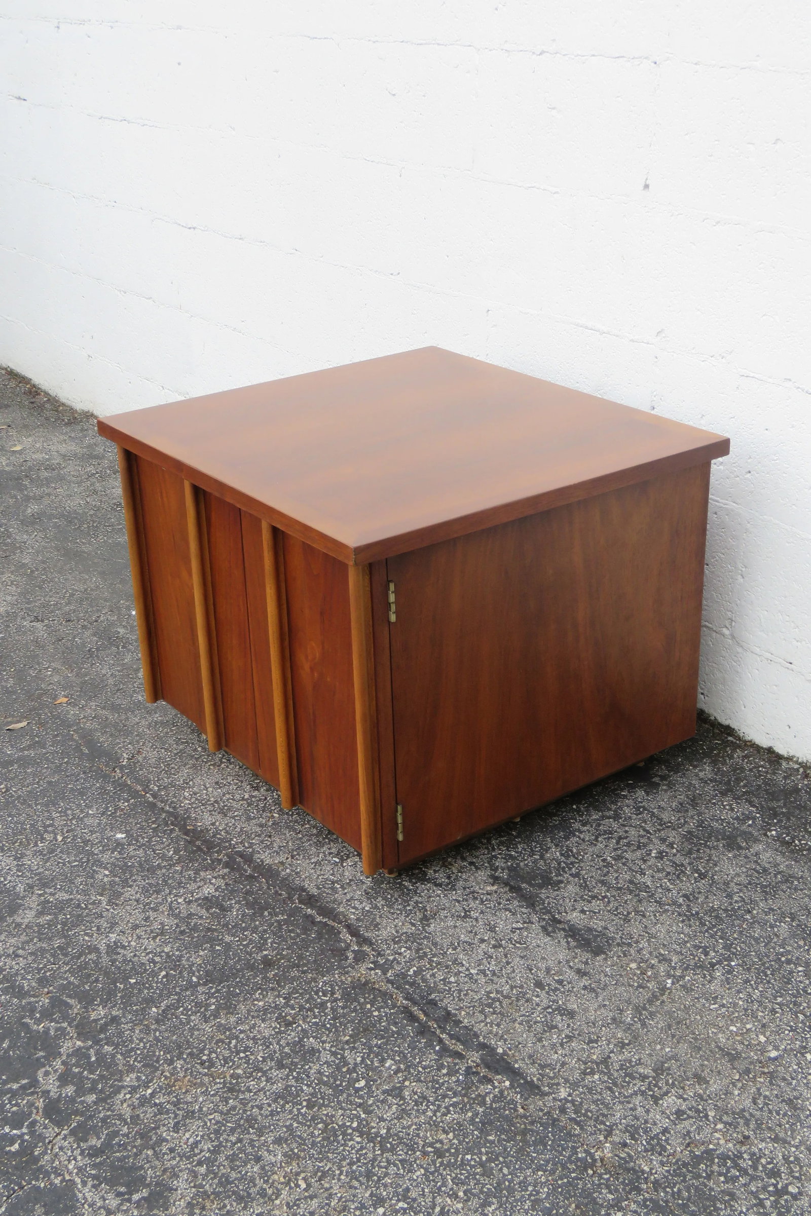 Lane Mid Century Modern Nightstand Side End Lamp Table Bar Commode - 6