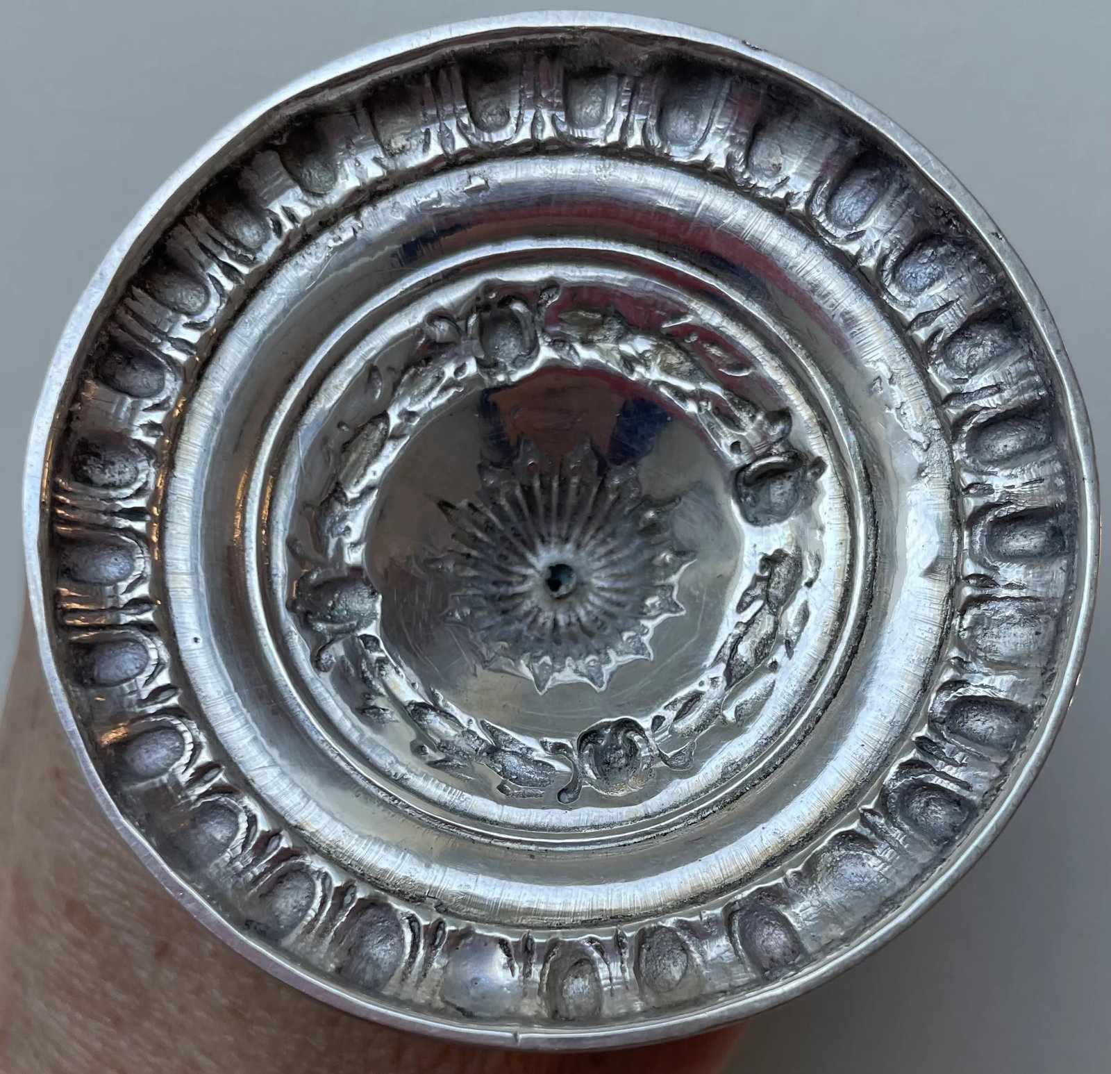 800 Silver Baroque Heart Tulipiere Bud Vase - 12