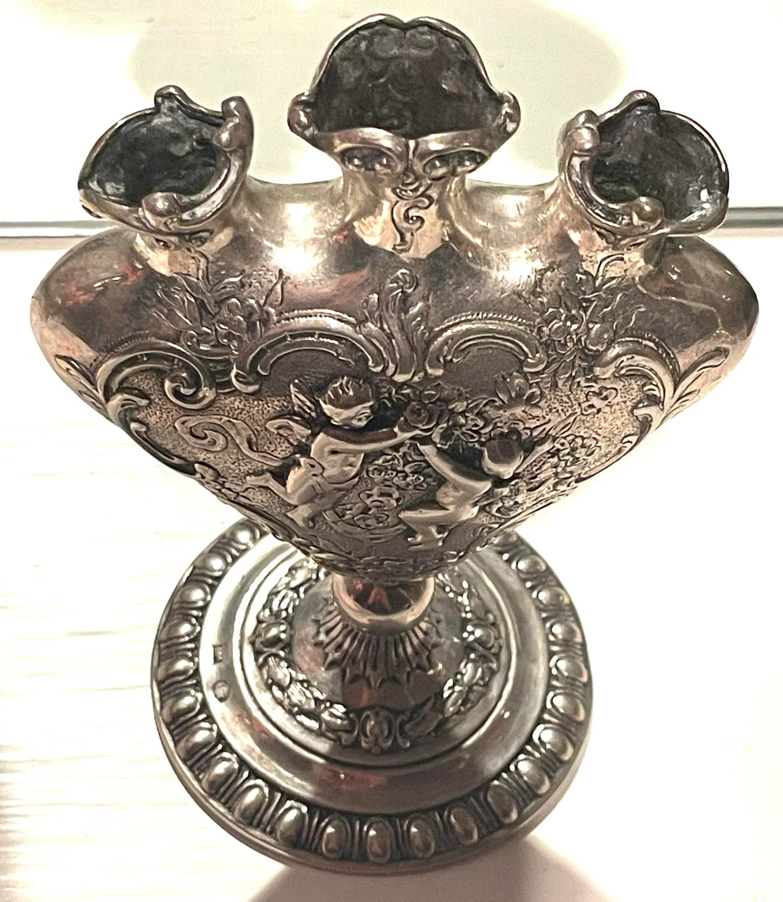 800 Silver Baroque Heart Tulipiere Bud Vase - 3