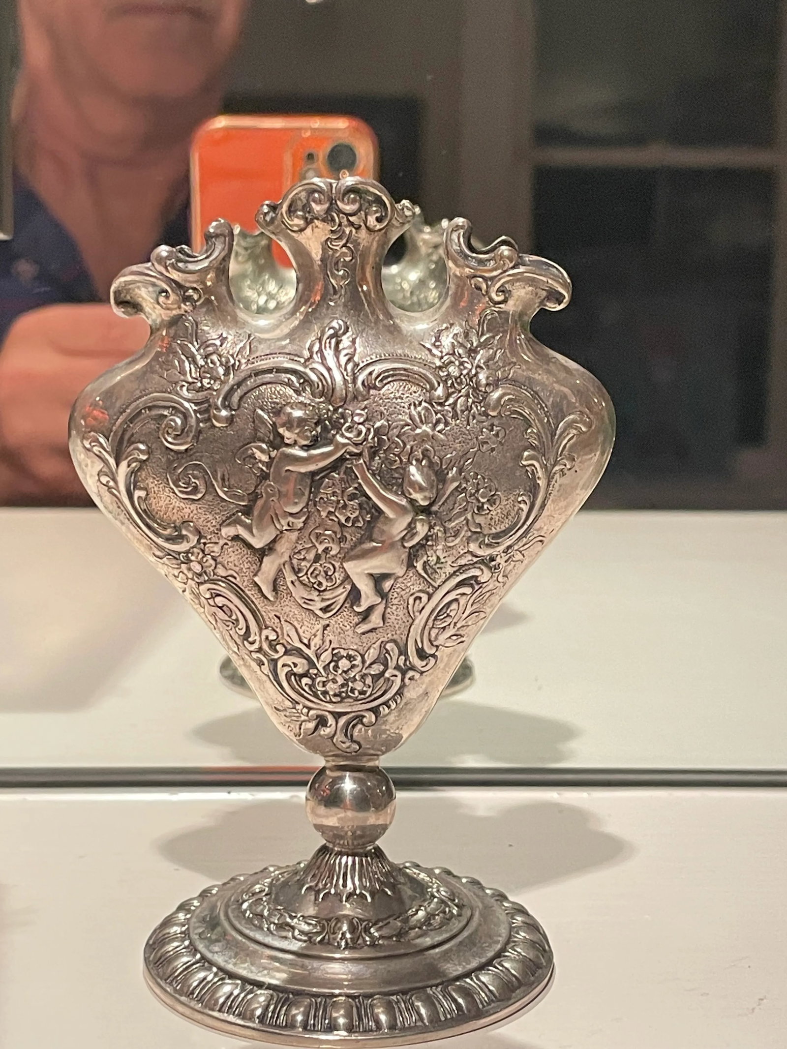 800 Silver Baroque Heart Tulipiere Bud Vase - 5