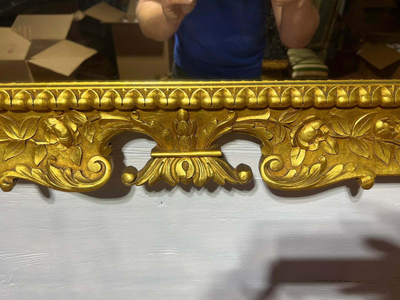 Vintage Italian Carved Giltwood and Shell Decorated Wall Mirror - 7