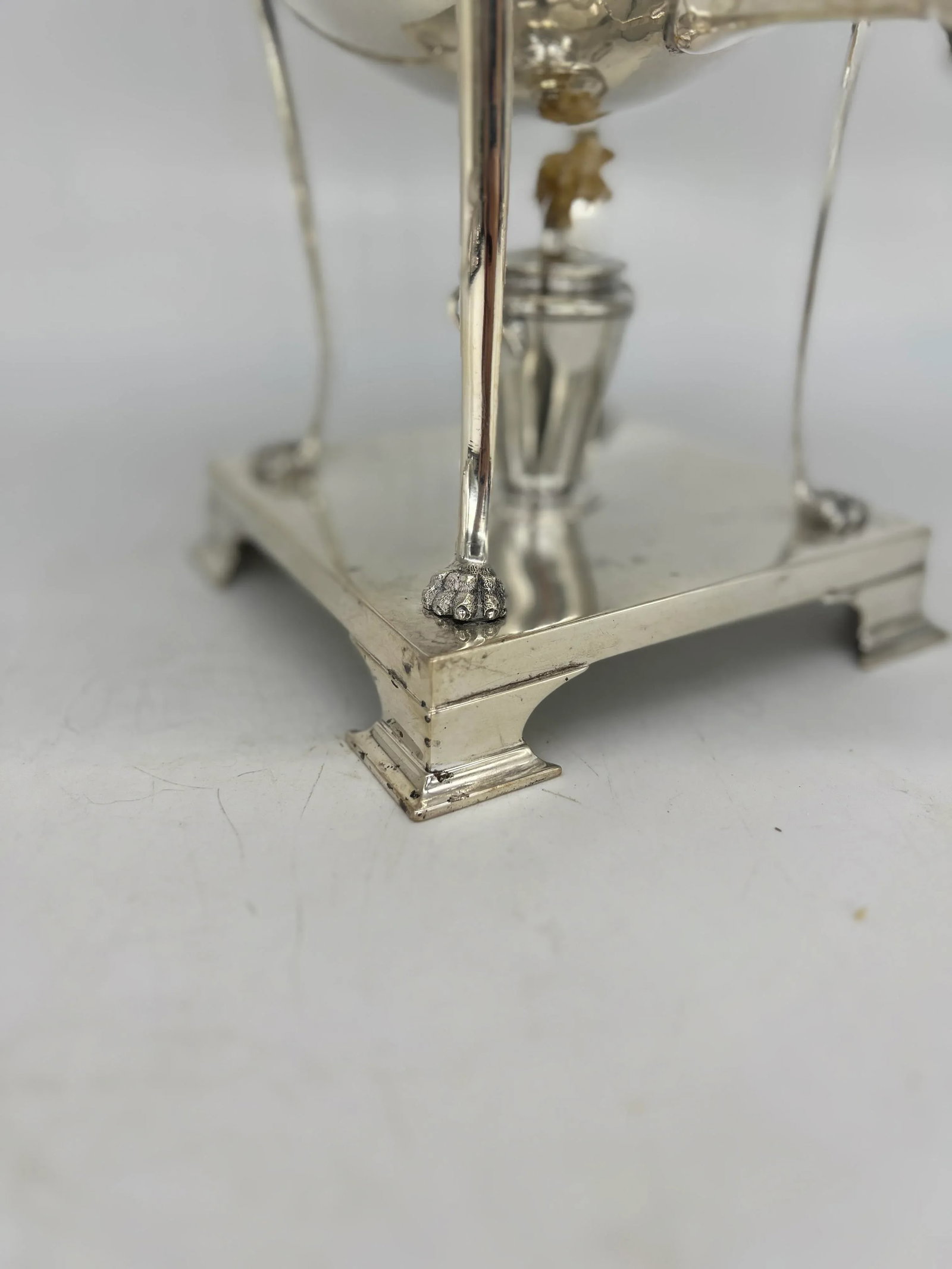 Neoclassical Style Silver Plated Hot Water Urn, Thomas Kirkpatrick New York - 6