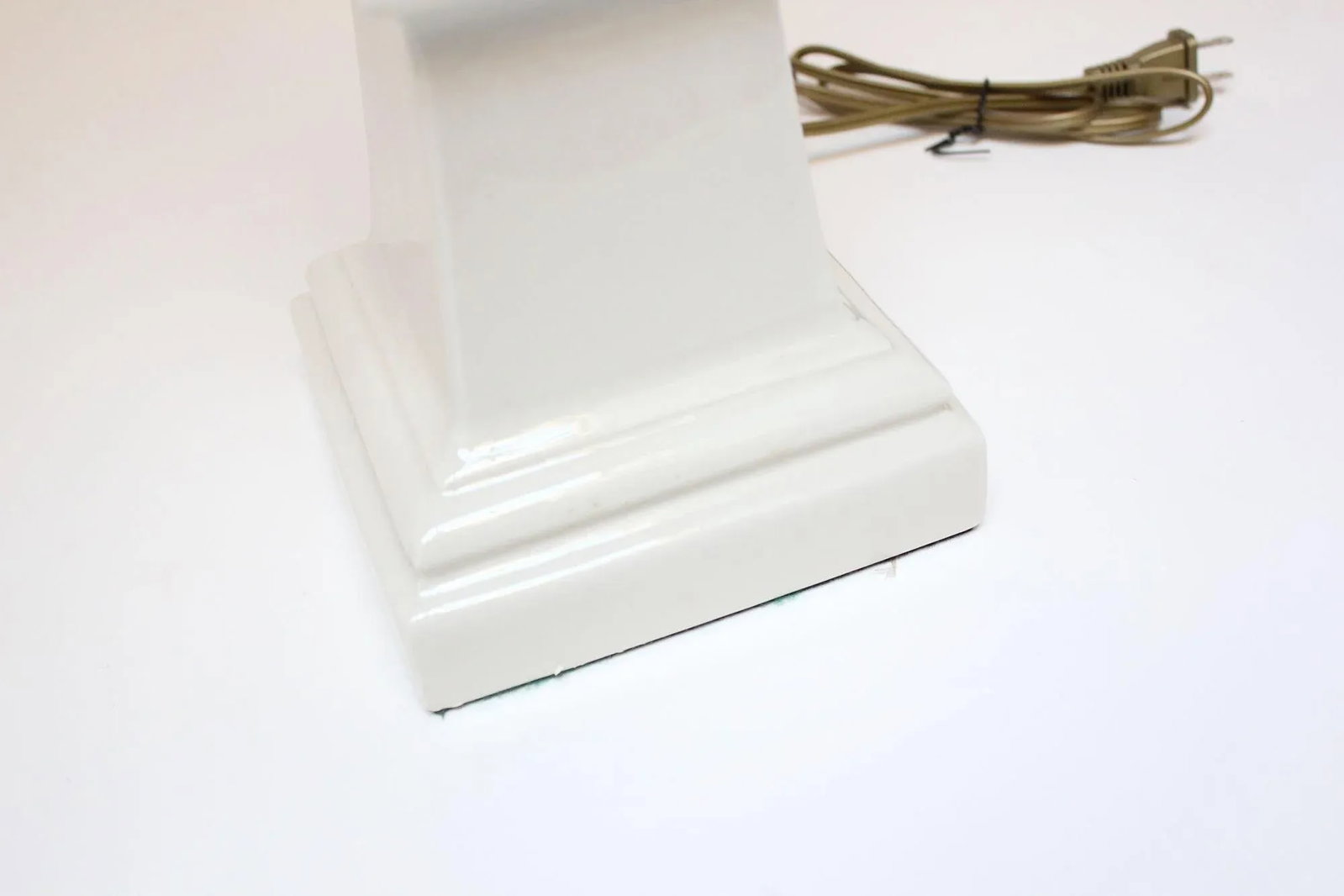 Vintage Porcelain Pillar Table Lamp - 11