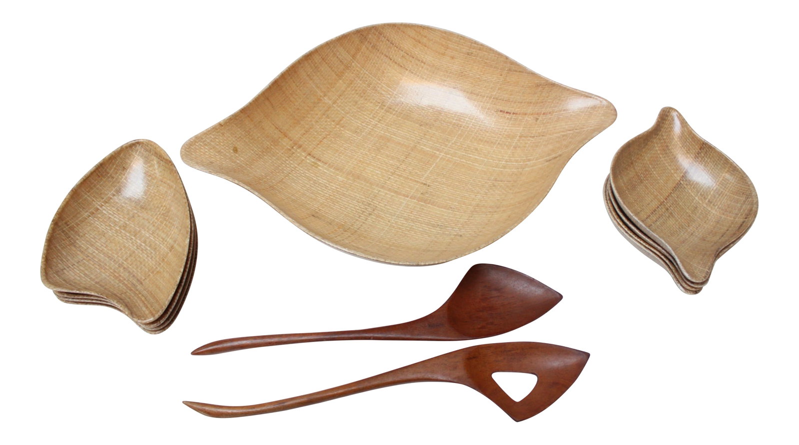 'Abaca' Raffia Salad Set by Grainville of California: Circa 1950s 'Abaca' salad set by Grainville of California, each piece made from hand-loomed fiber, molded in plastic. The raffia / plastic pieces (discounting the tongs) count nine in total: four