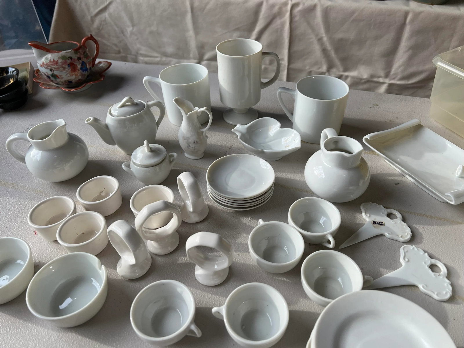 Large 1970s Collection of Japan White Pieces- 46 Pieces - 3