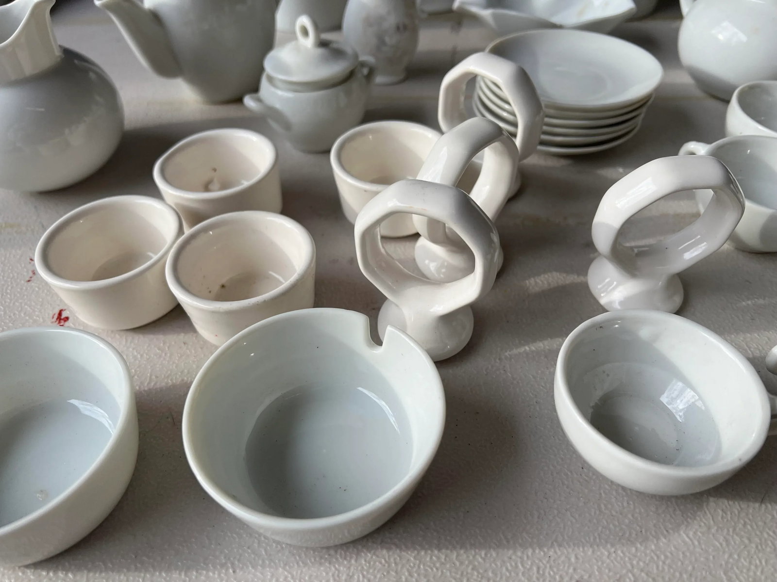 Large 1970s Collection of Japan White Pieces- 46 Pieces - 7