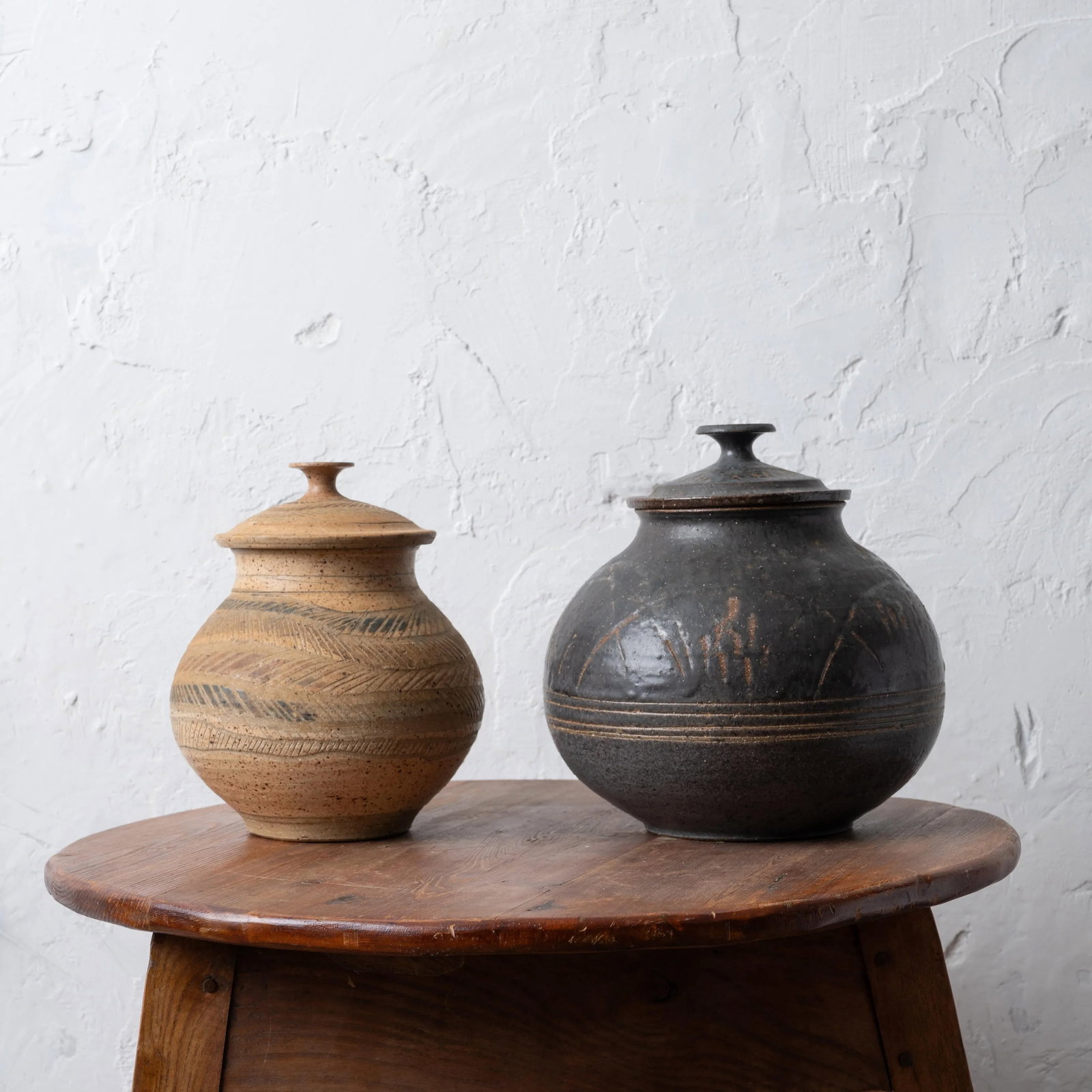 Charles Counts Pottery Lidded Jars - a Pair - 2