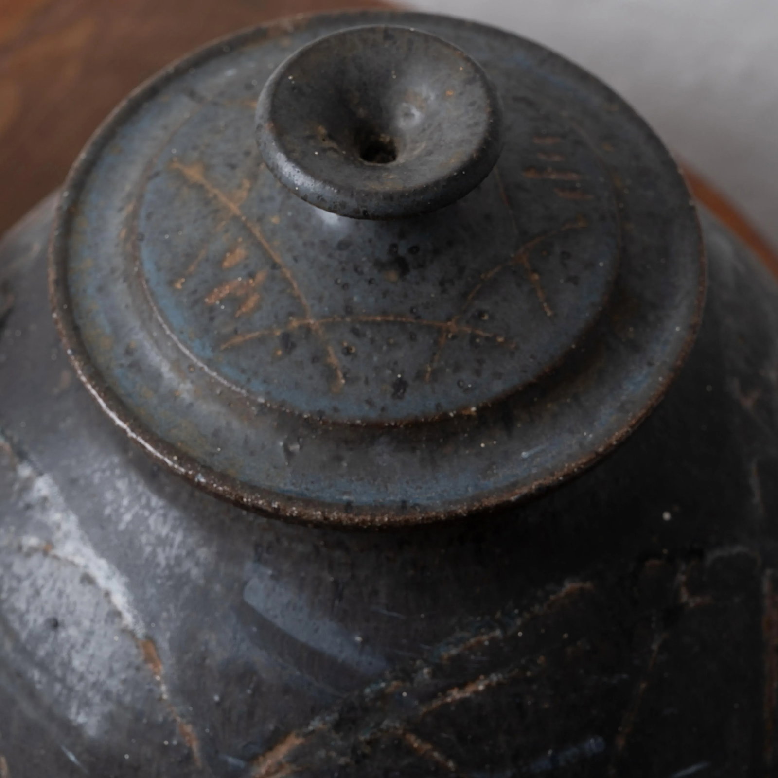 Charles Counts Pottery Lidded Jars - a Pair - 6