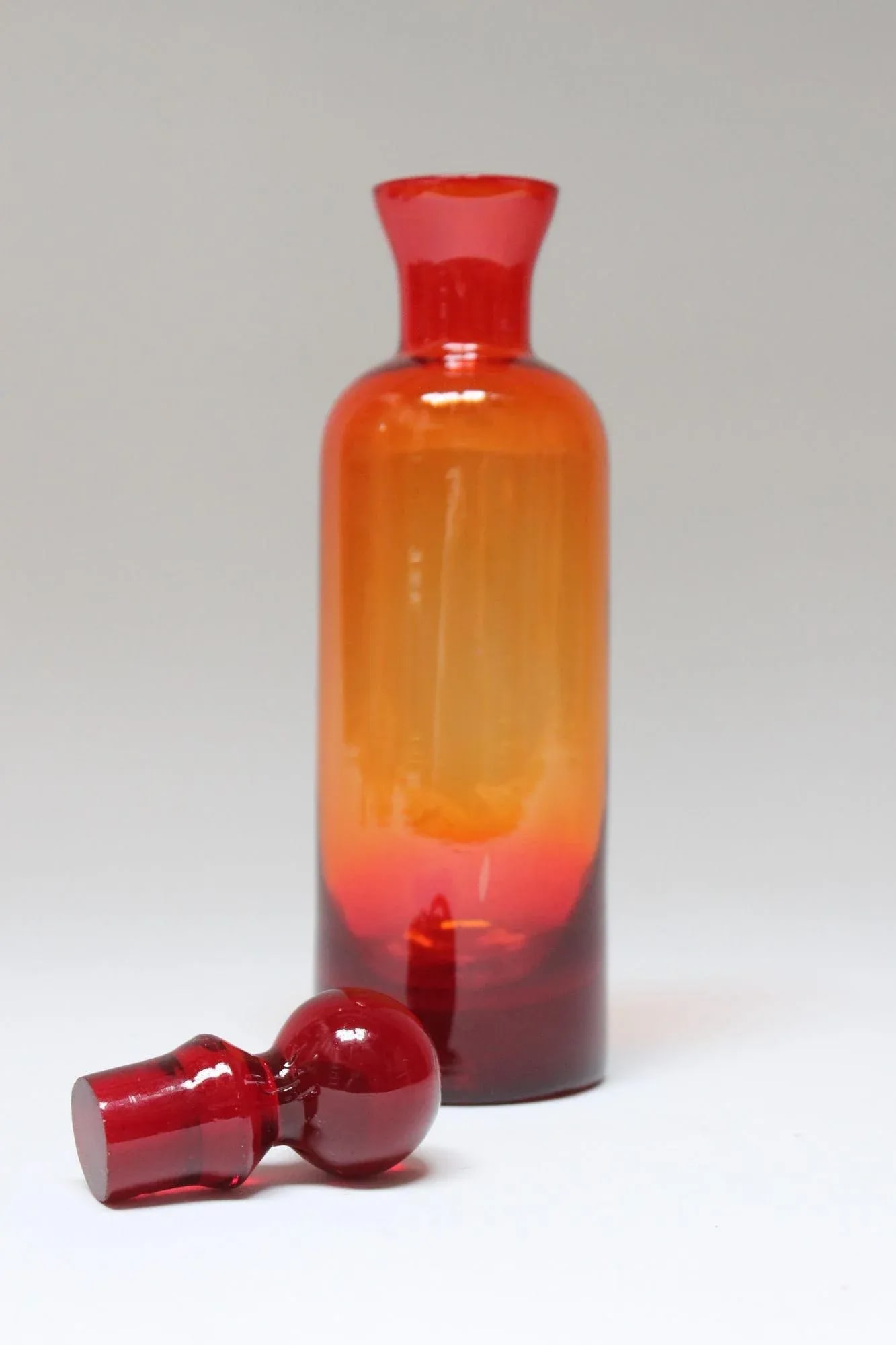 Vintage Italian Amberina Decanter With Stopper - 2