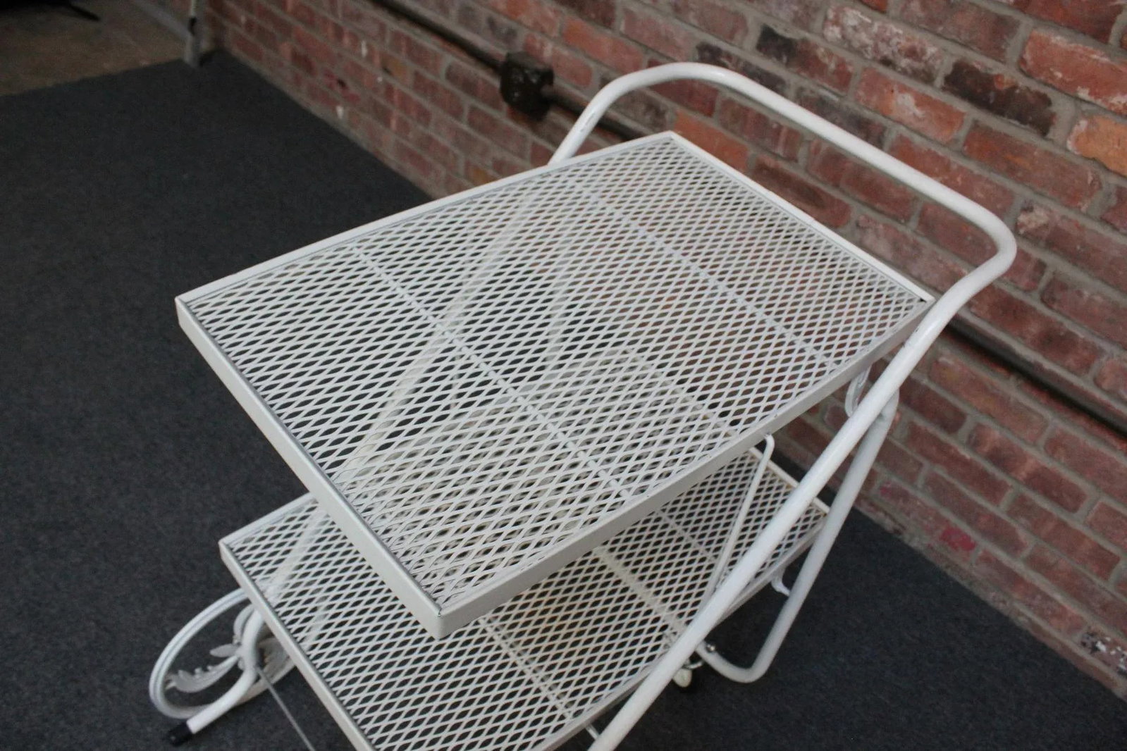 Mid-Century Modern Painted Metal Garden Tea/Bar Cart Trolley - 7